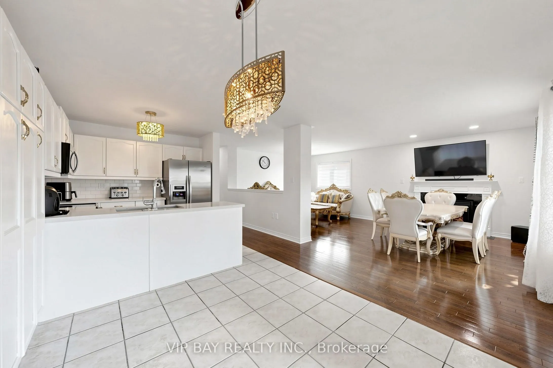 77 Amberview Drive