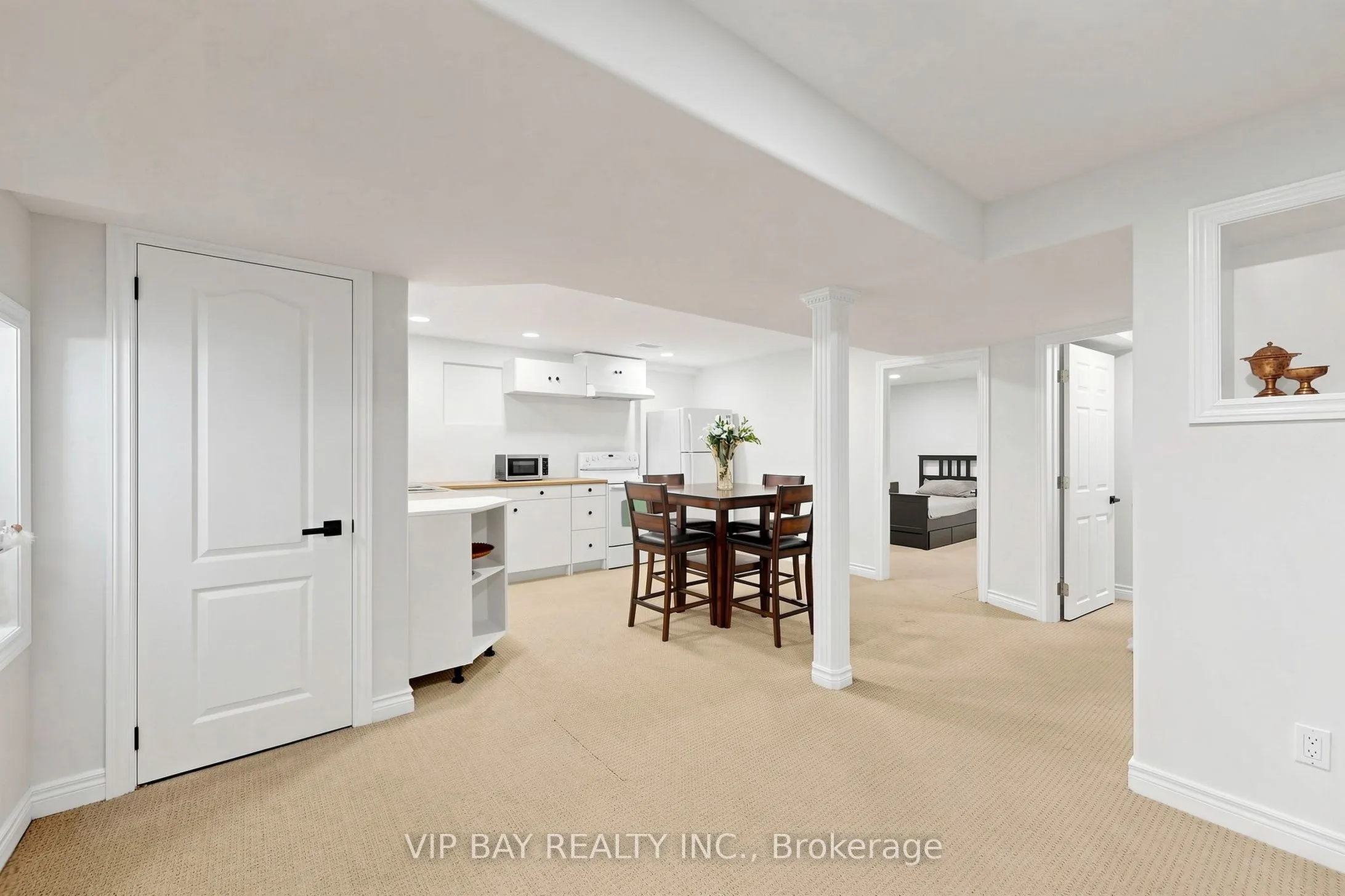 77 Amberview Drive