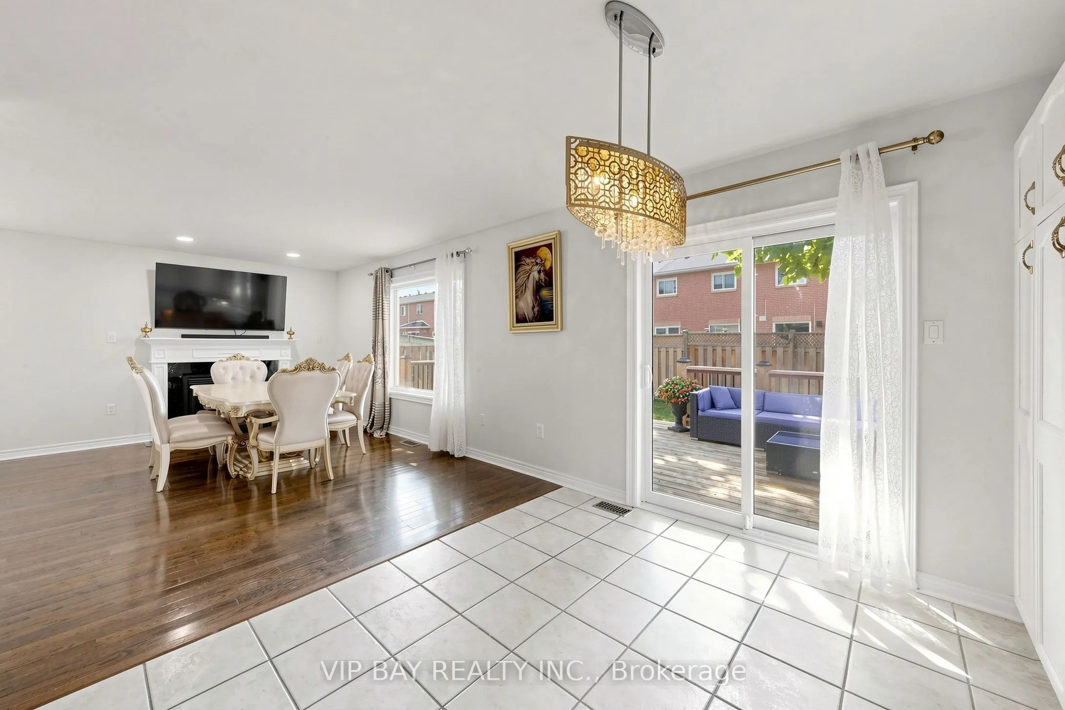 77 Amberview Drive