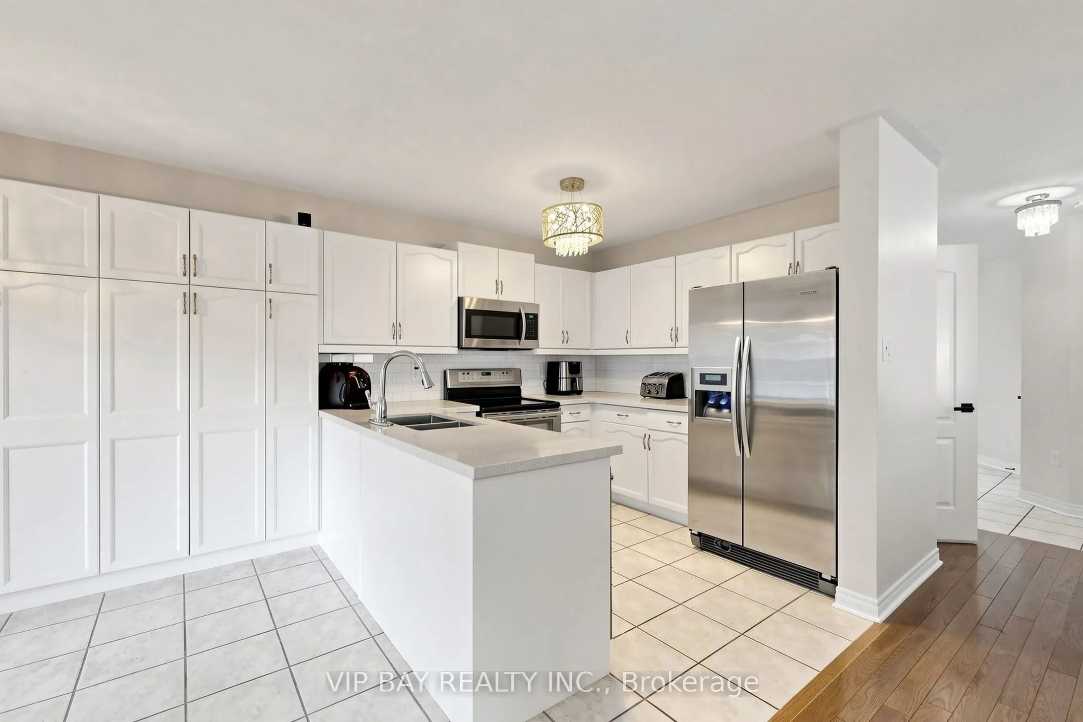 77 Amberview Drive