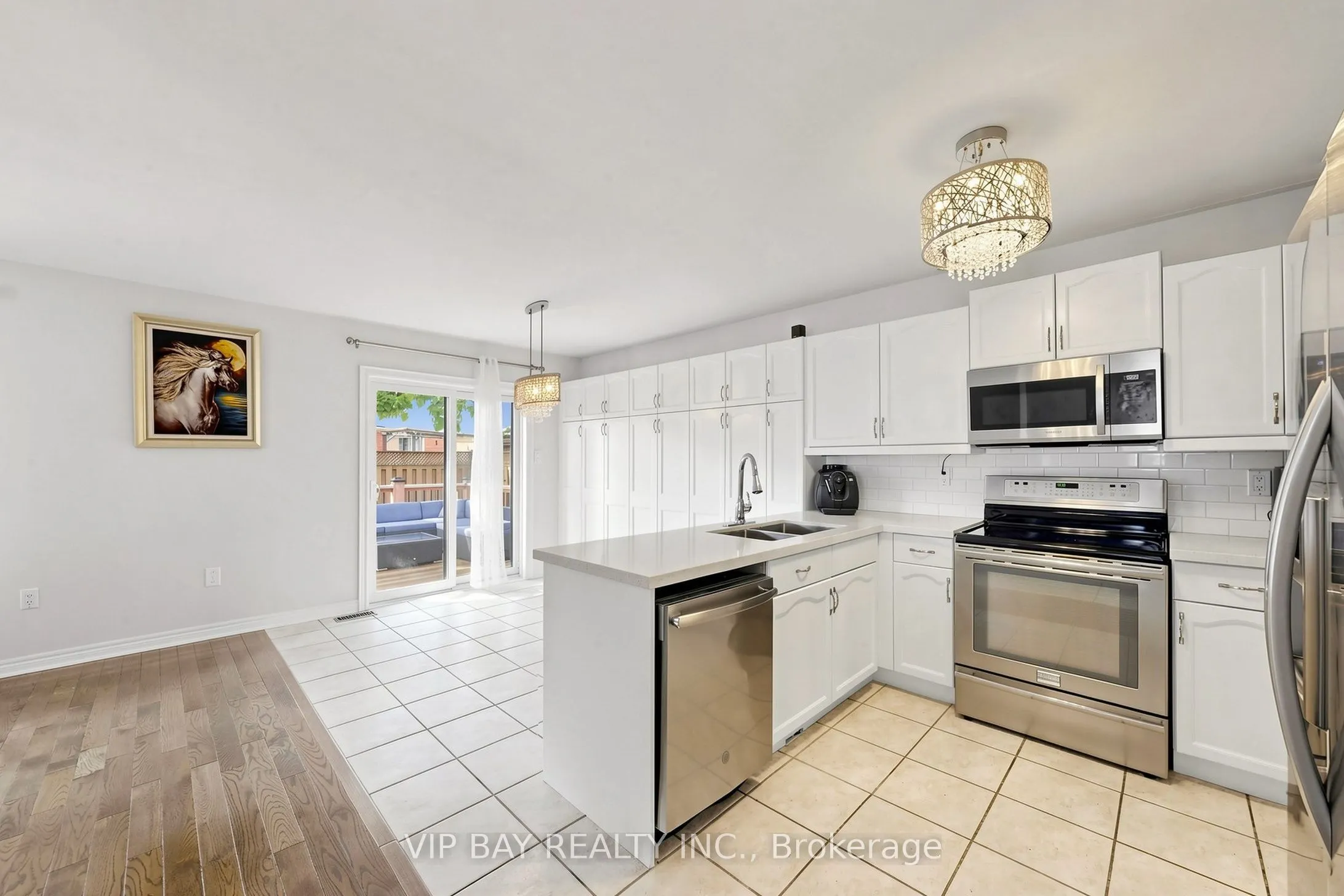 77 Amberview Drive