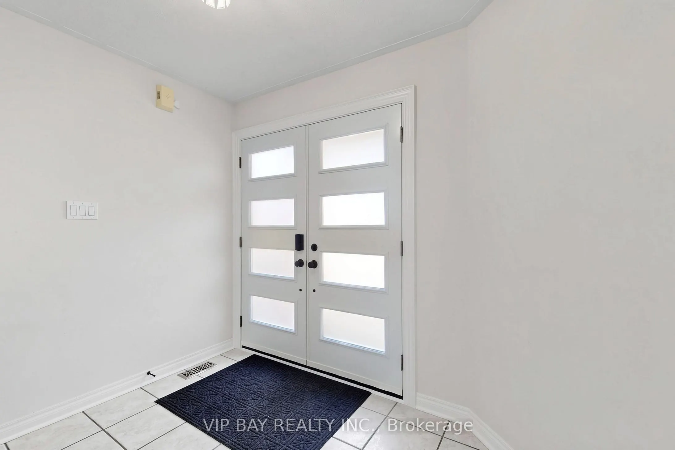 77 Amberview Drive
