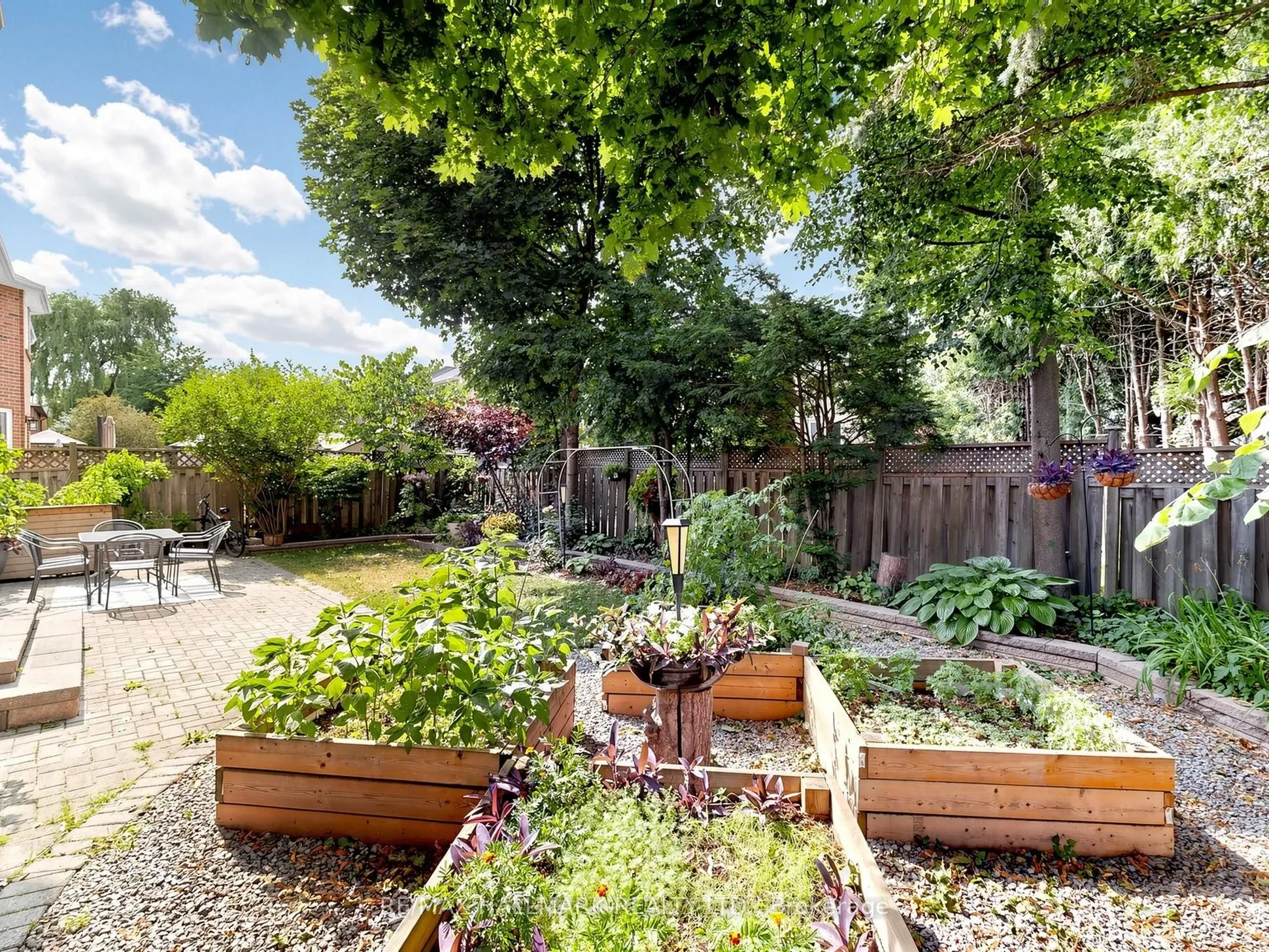 54 Stave Crescent