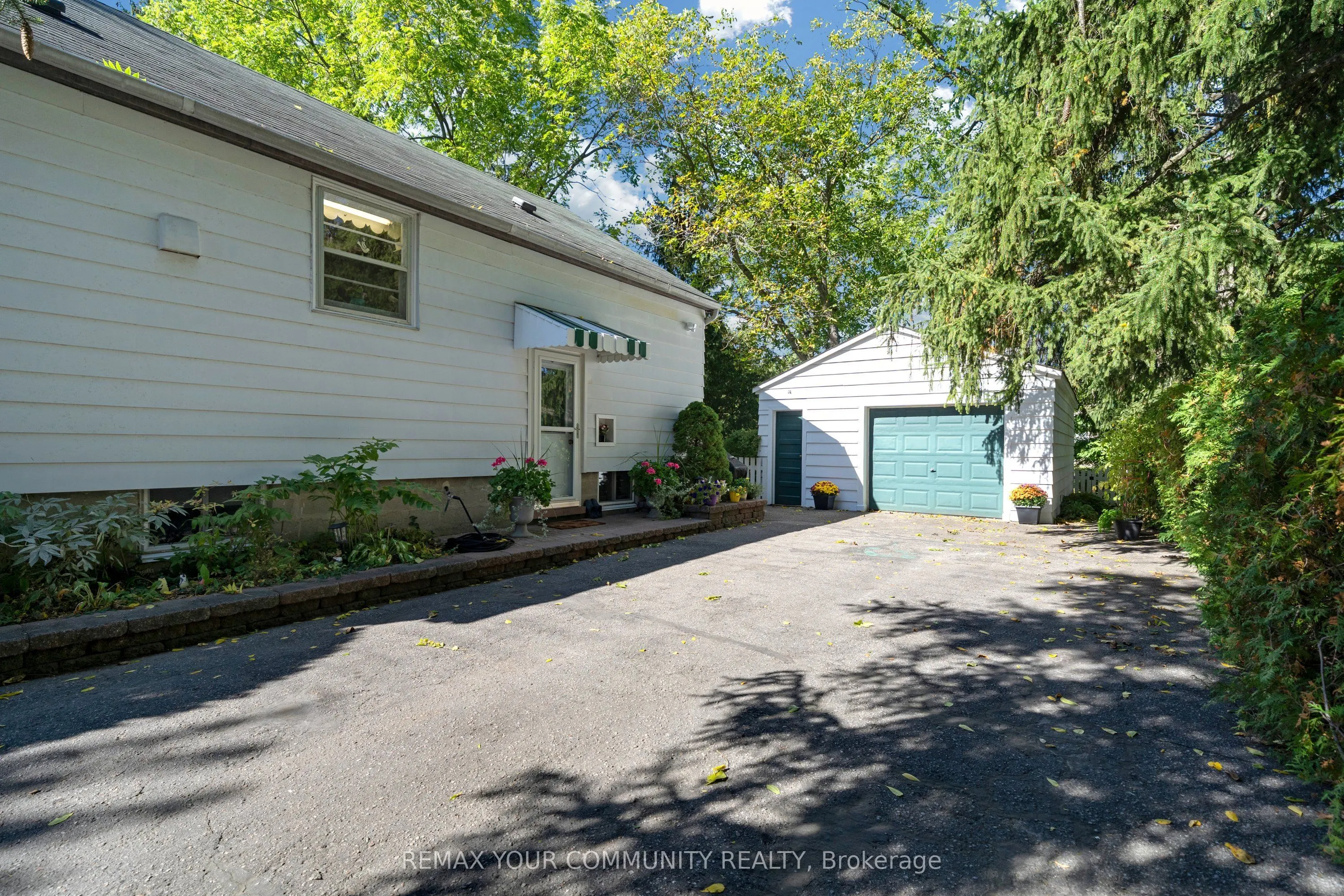 223 Richmond Street