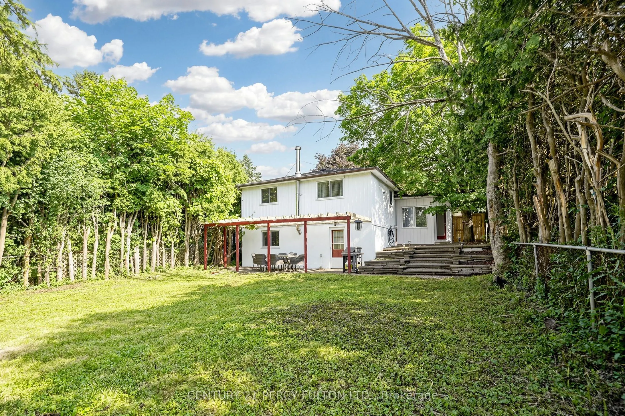 10 Devins Drive