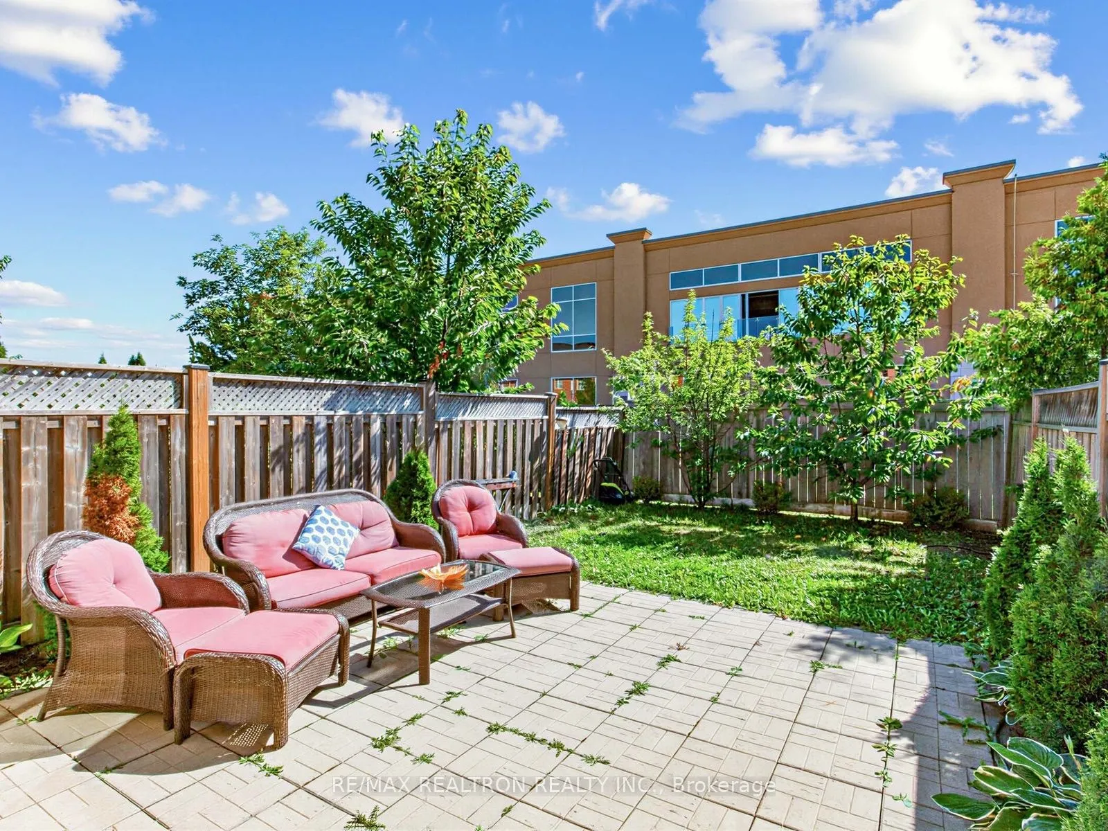 135 Windrow Street