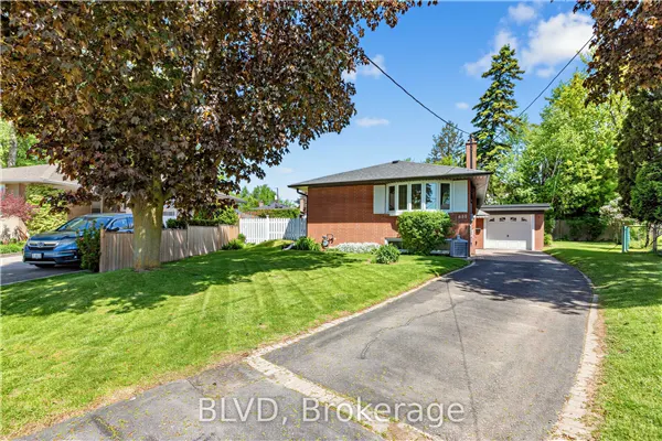457 Paliser Crescent N