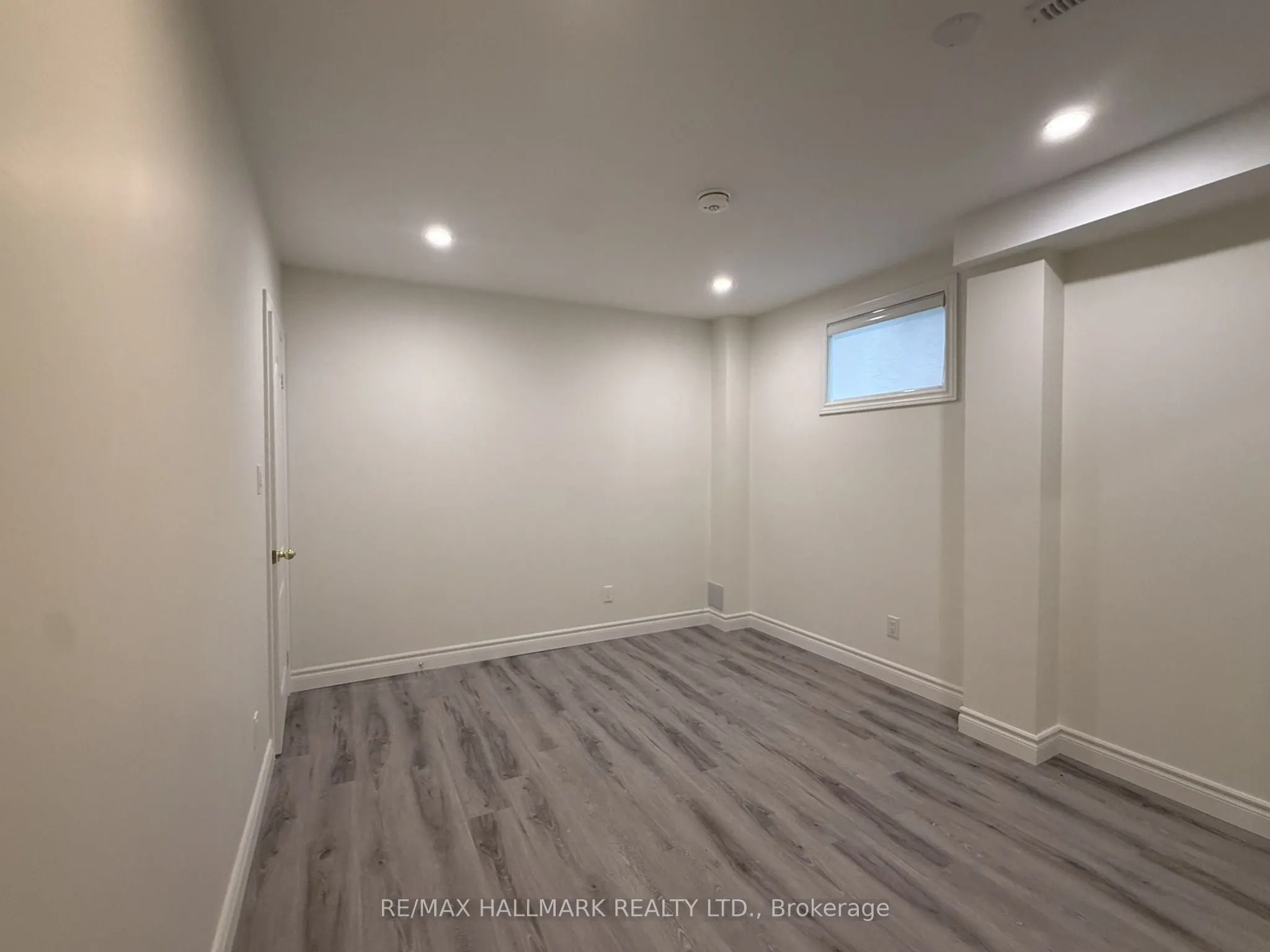 43 Oak Avenue