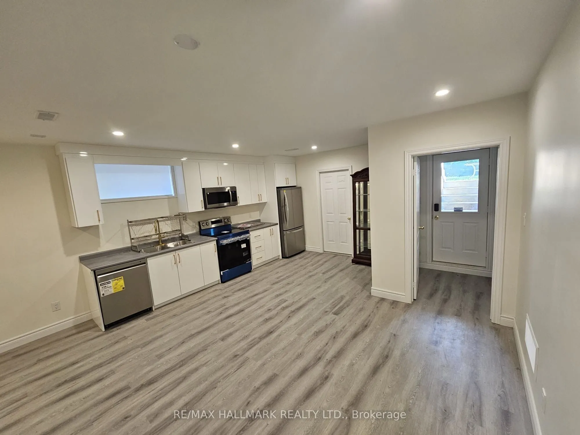 43 Oak Avenue