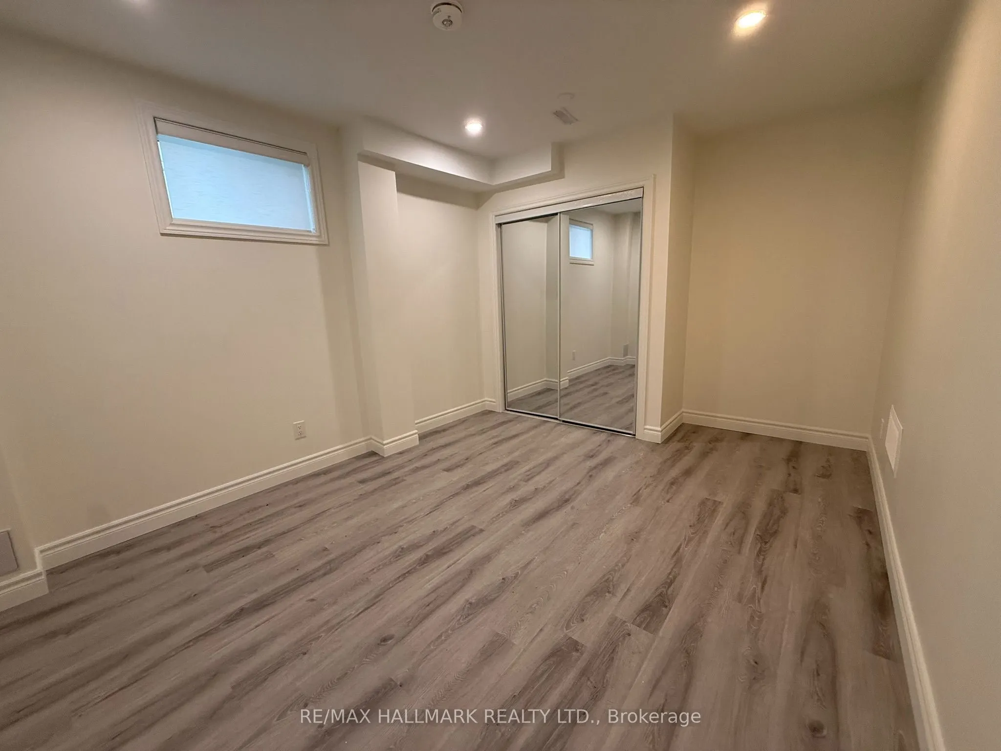 43 Oak Avenue