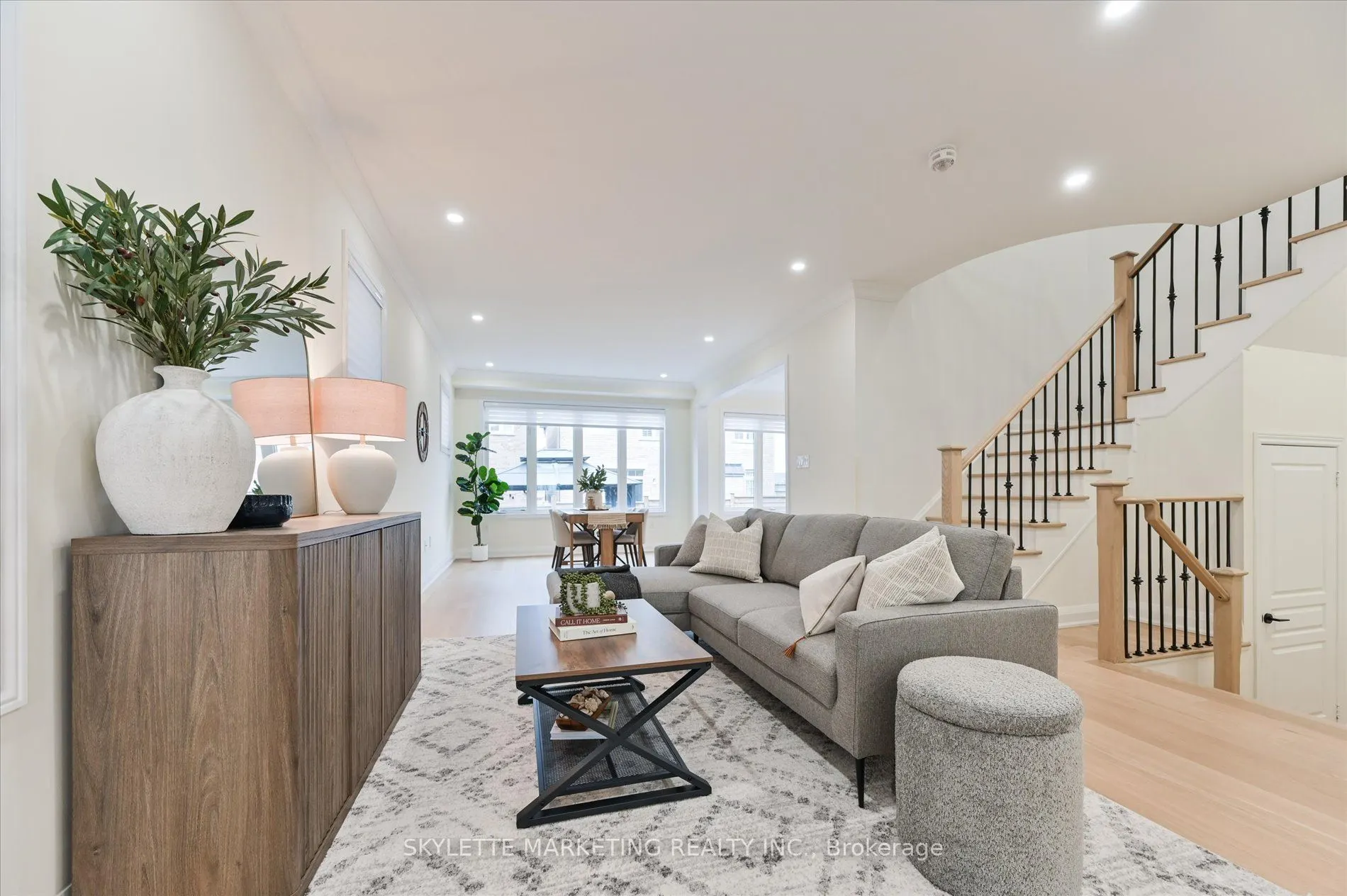 38 Russell Parker Crescent