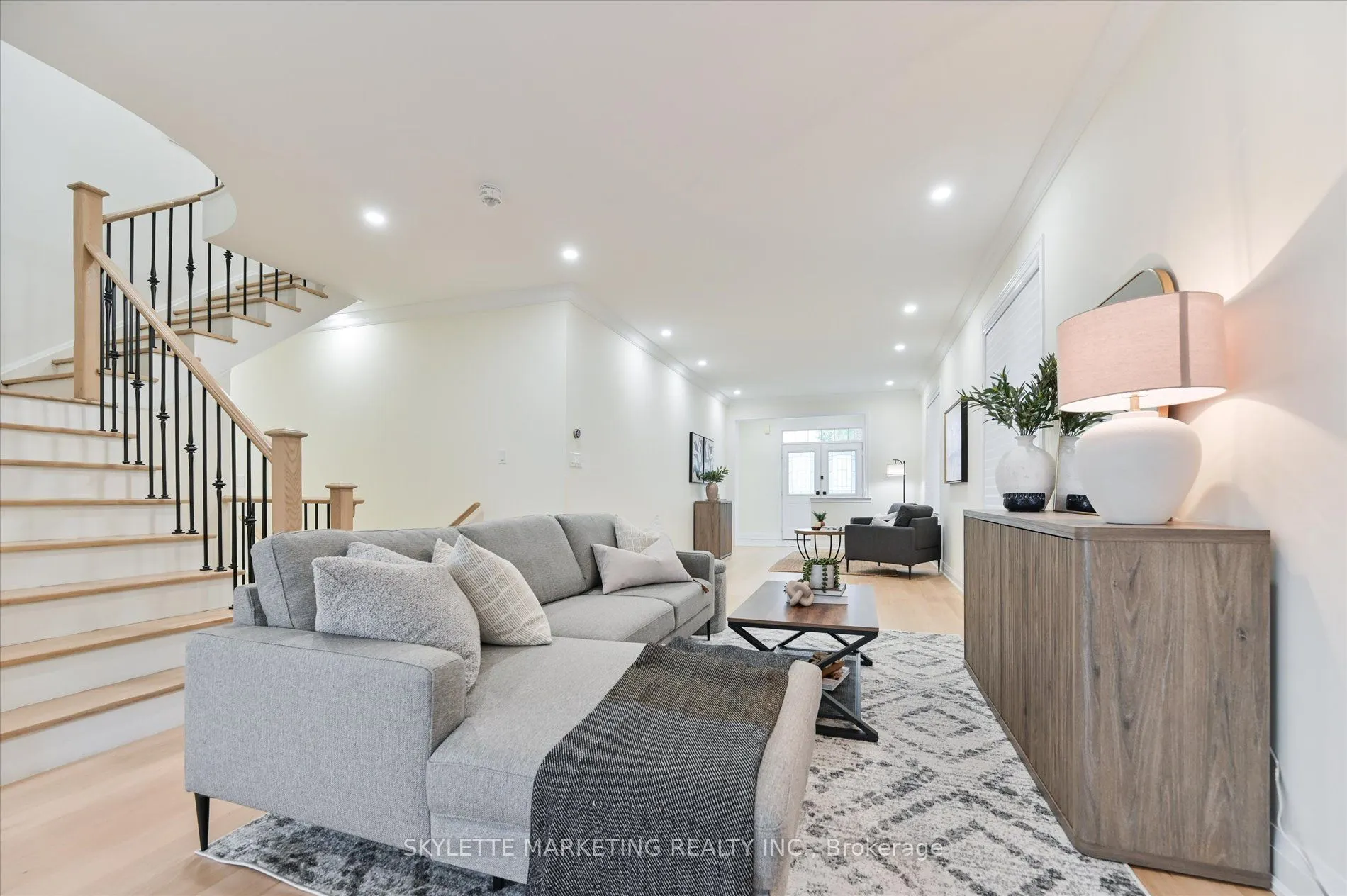 38 Russell Parker Crescent