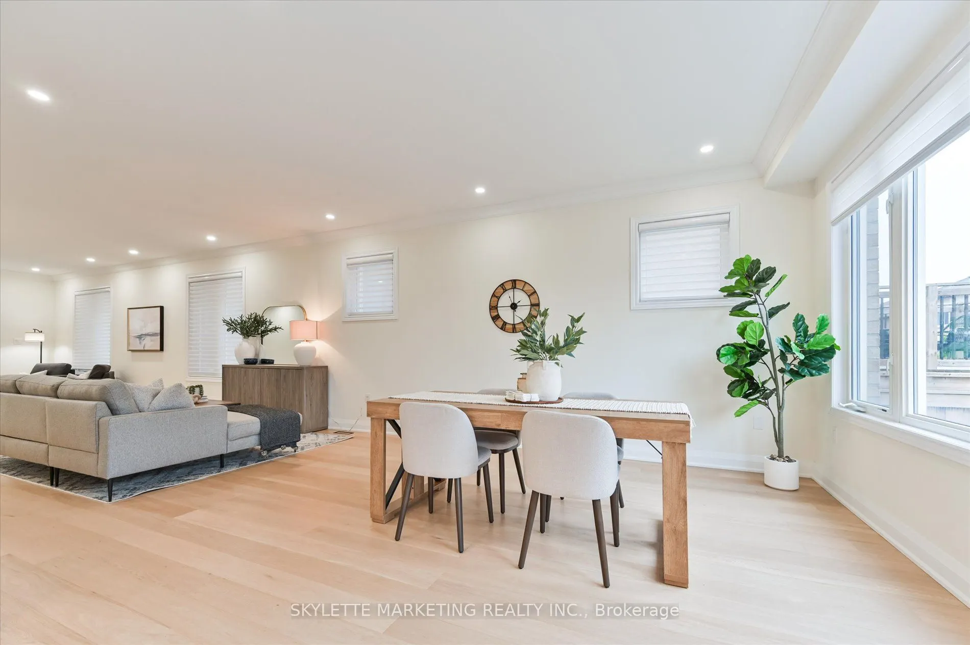 38 Russell Parker Crescent