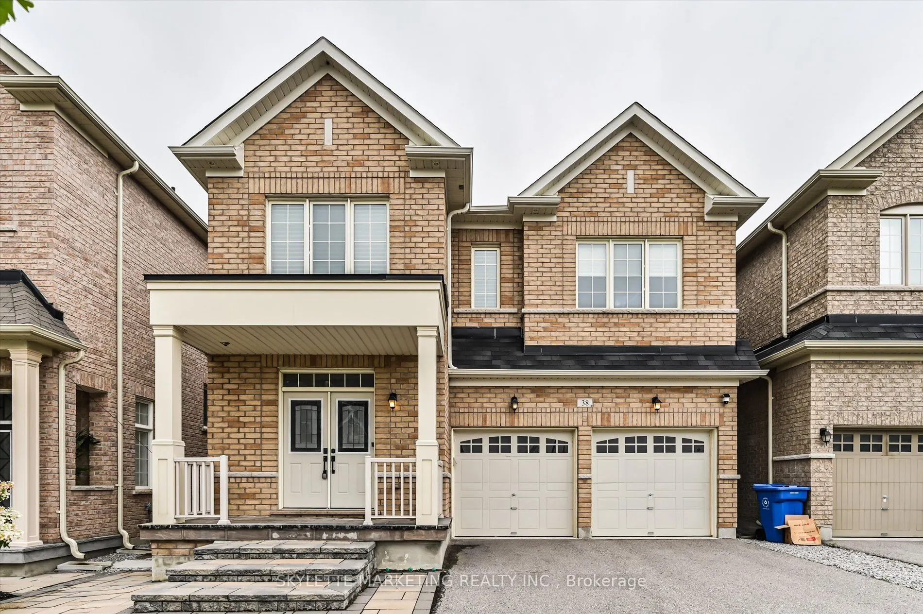 38 Russell Parker Crescent