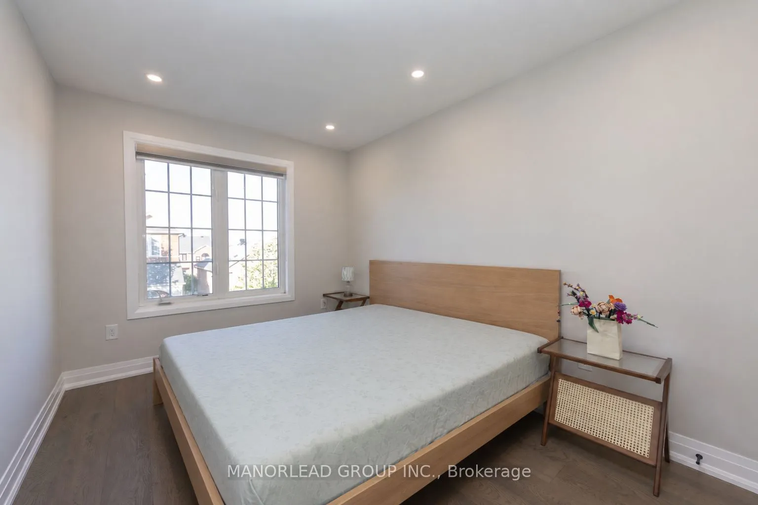 8 Rock Garden Street