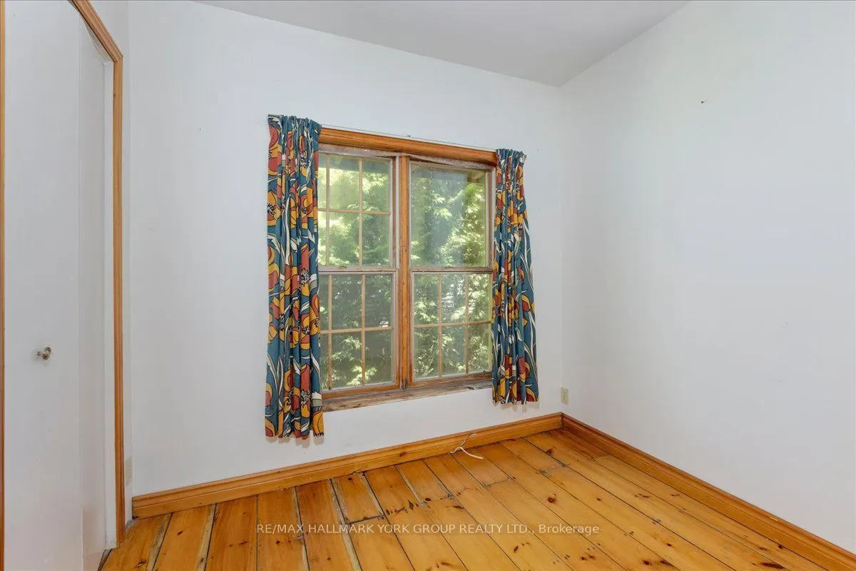311 Lake Drive N