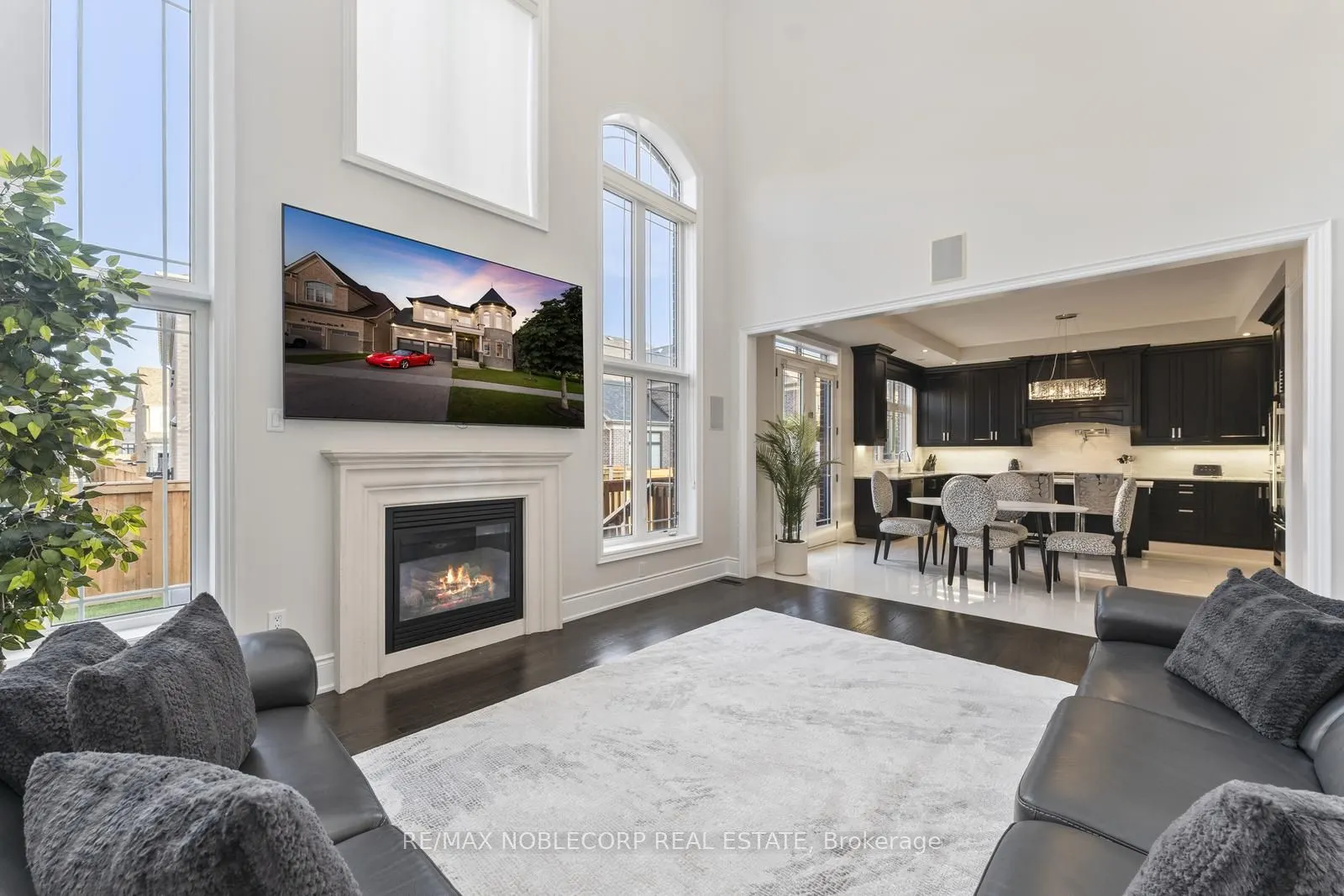 91 Woodgate Pines Drive