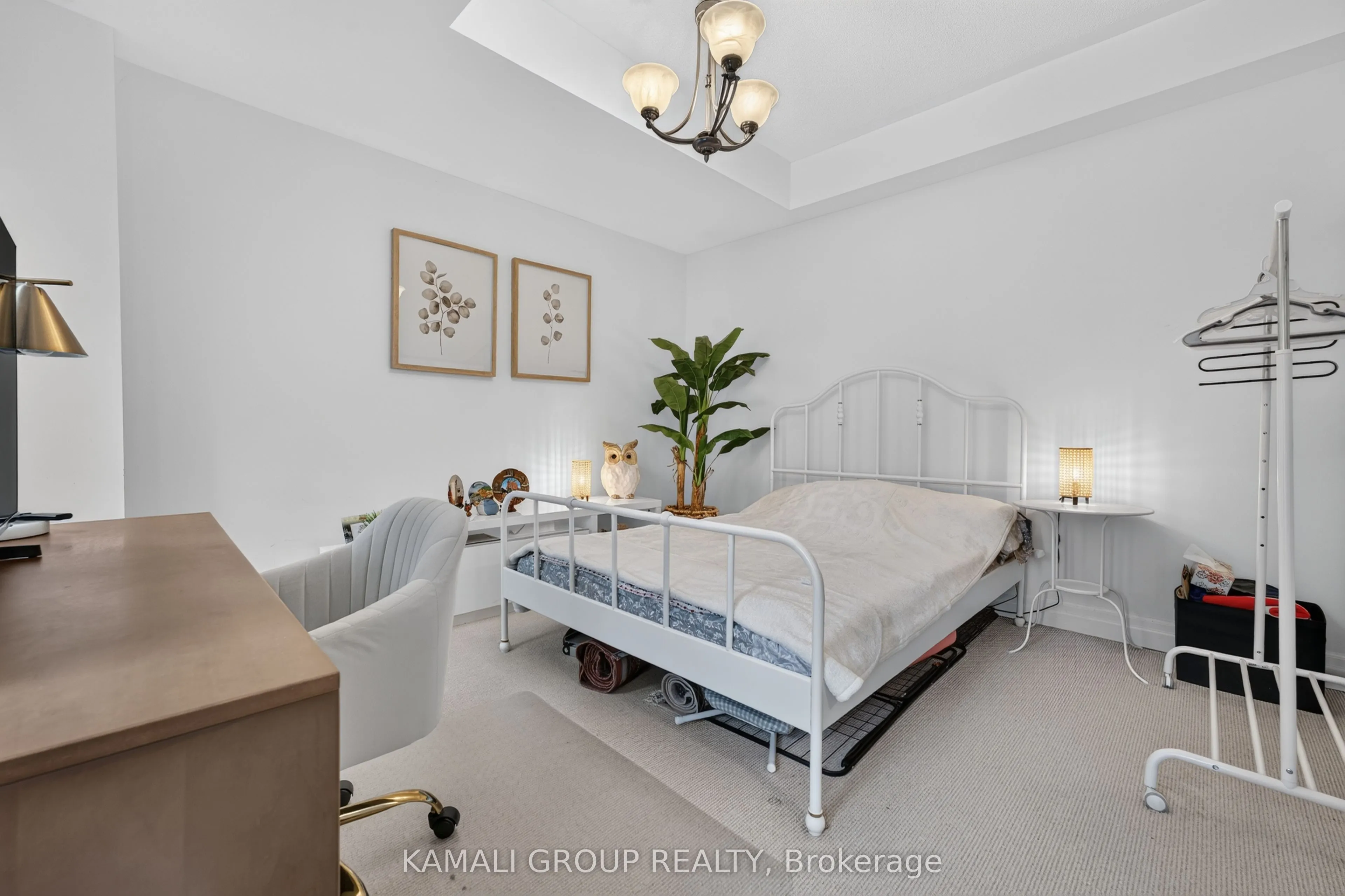 39 Beverley Glen Boulevard #46