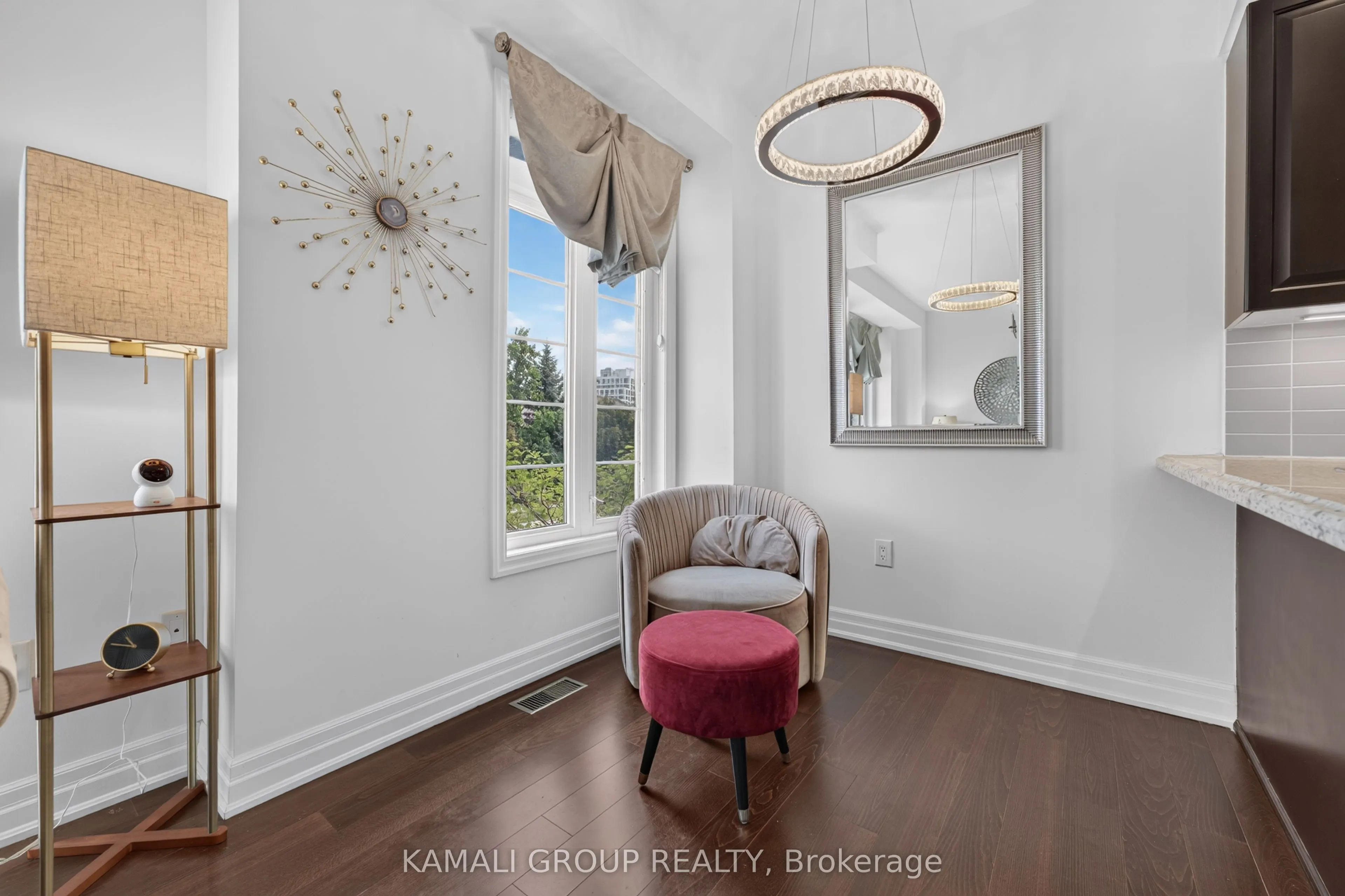 39 Beverley Glen Boulevard #46