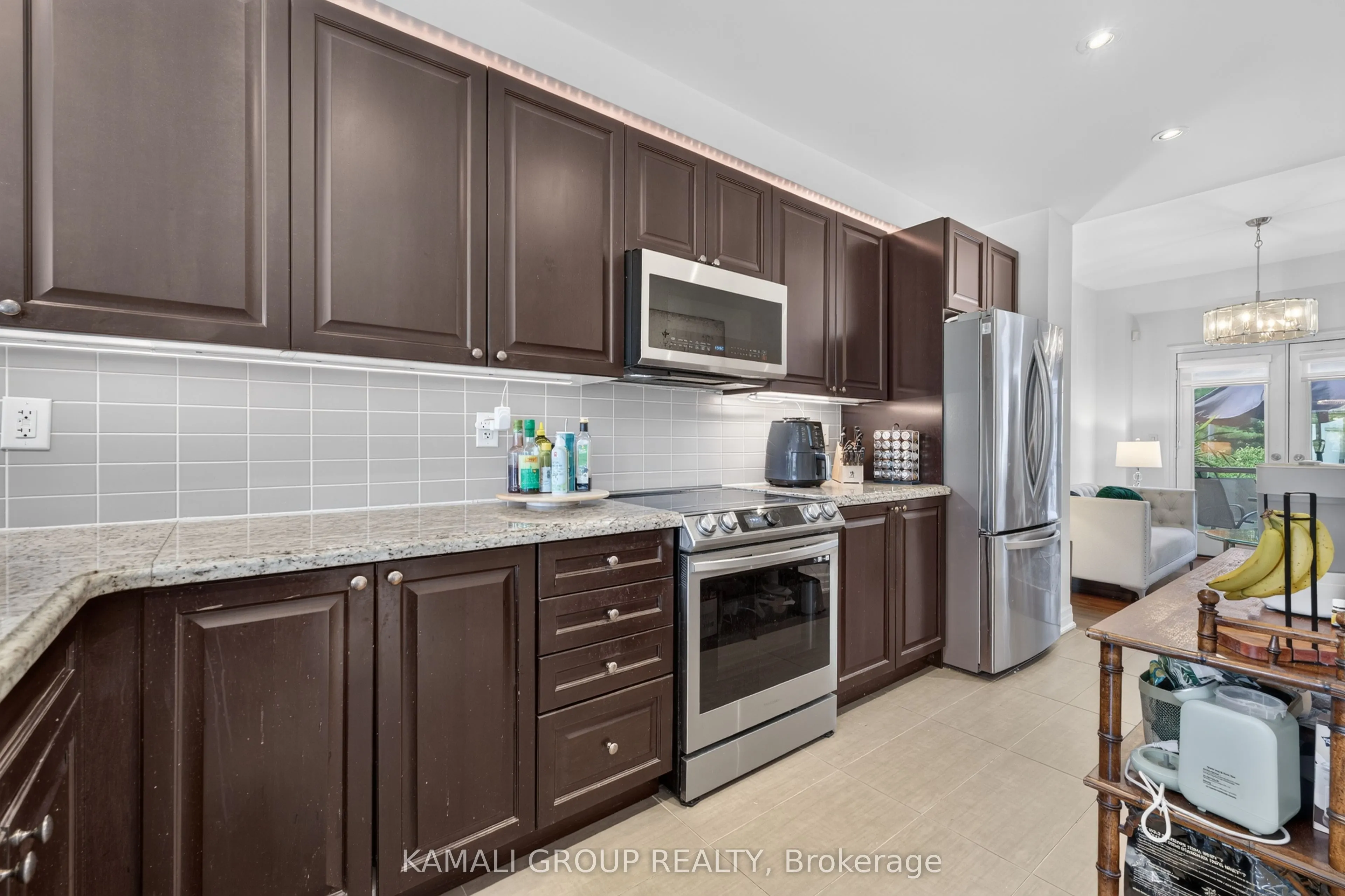 39 Beverley Glen Boulevard #46