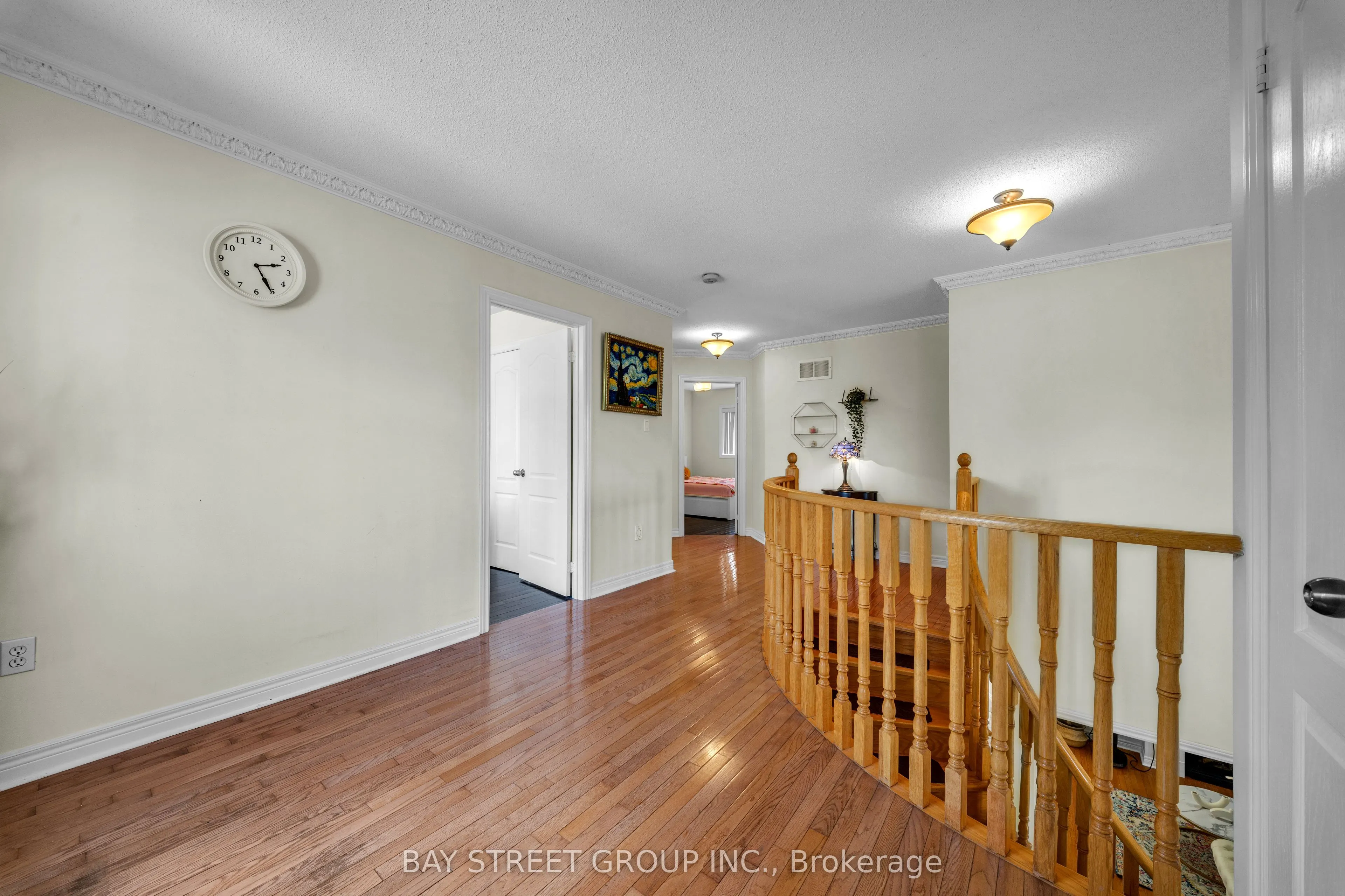 384 Spruce Grove Crescent