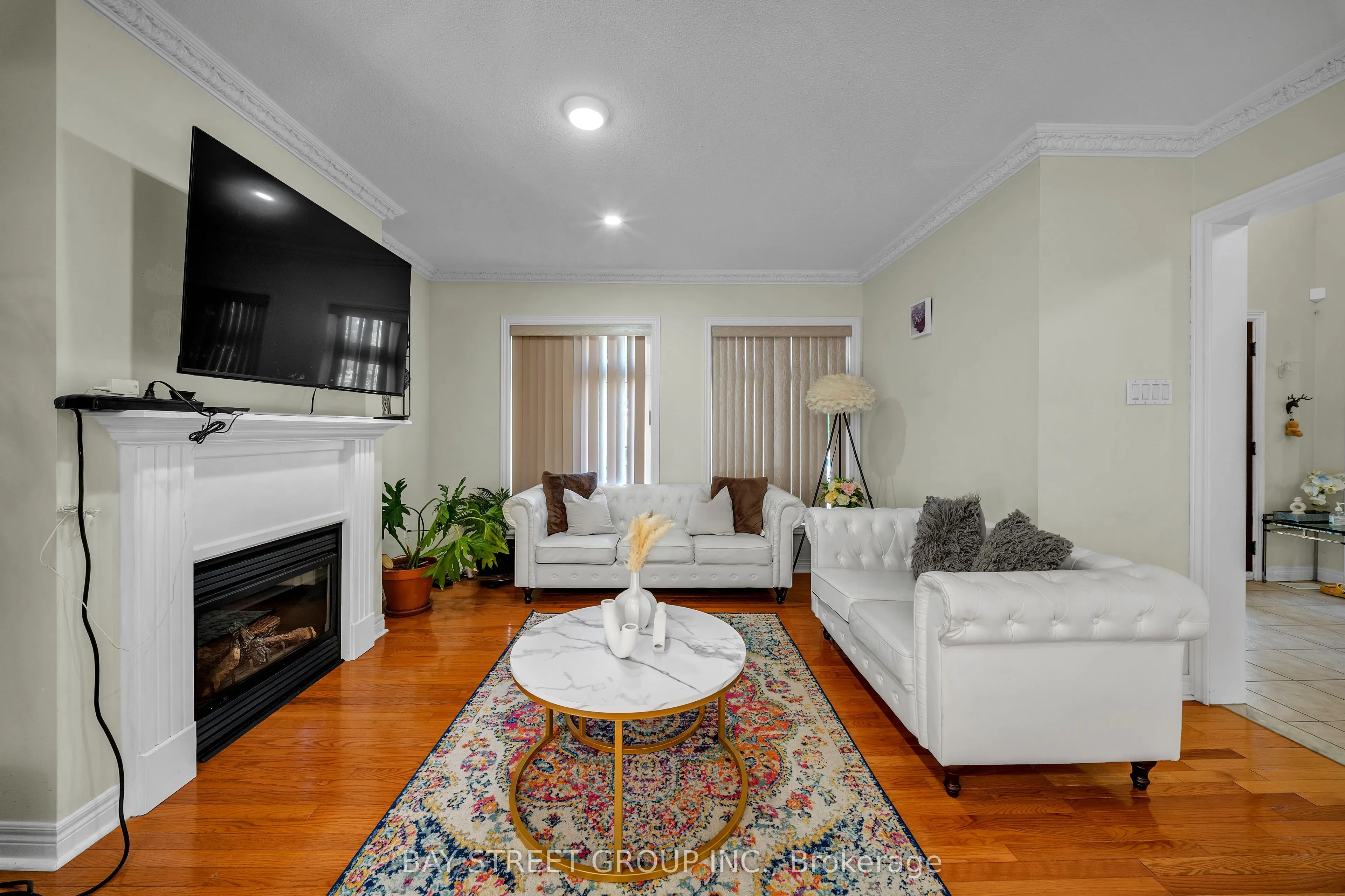 384 Spruce Grove Crescent