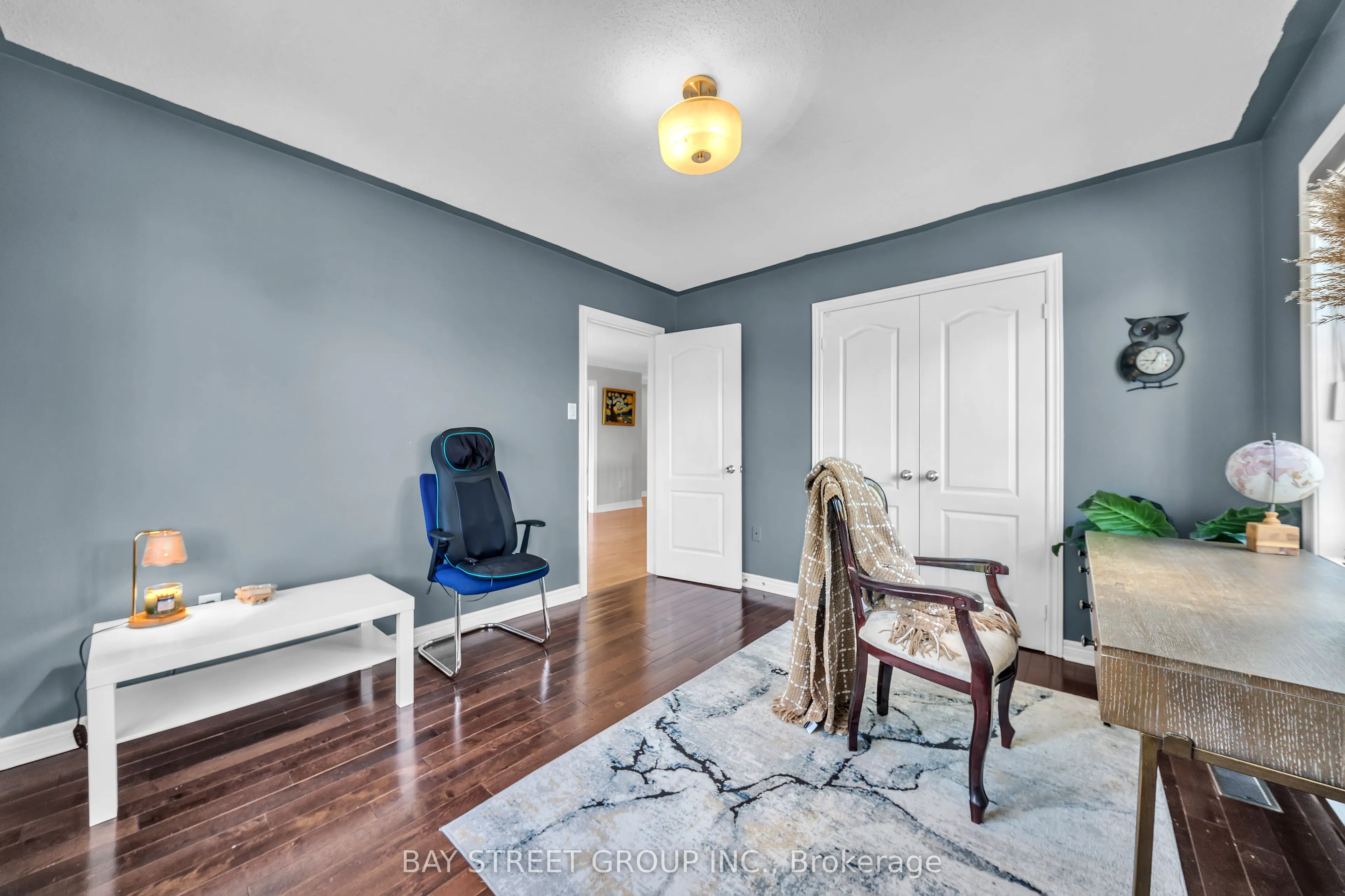 384 Spruce Grove Crescent