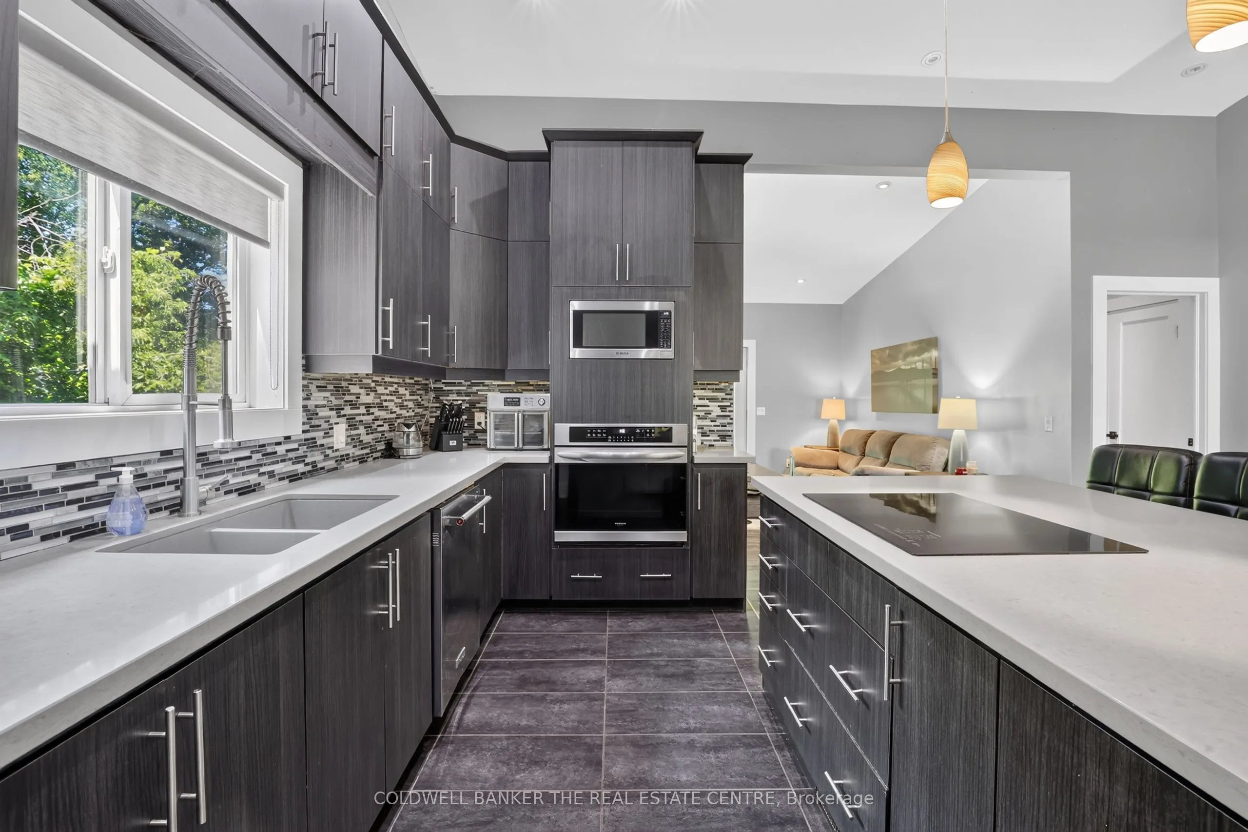 176 Pleasant Boulevard