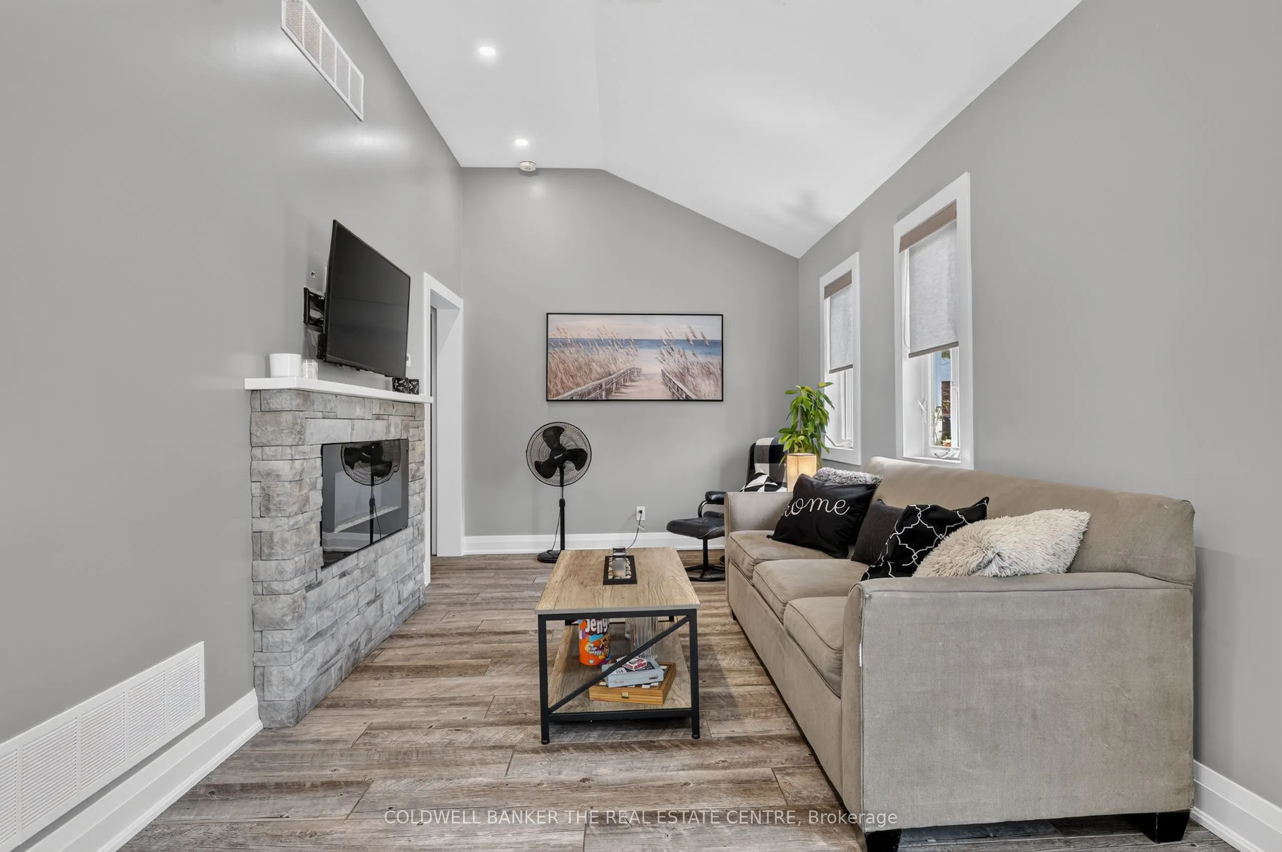 176 Pleasant Boulevard