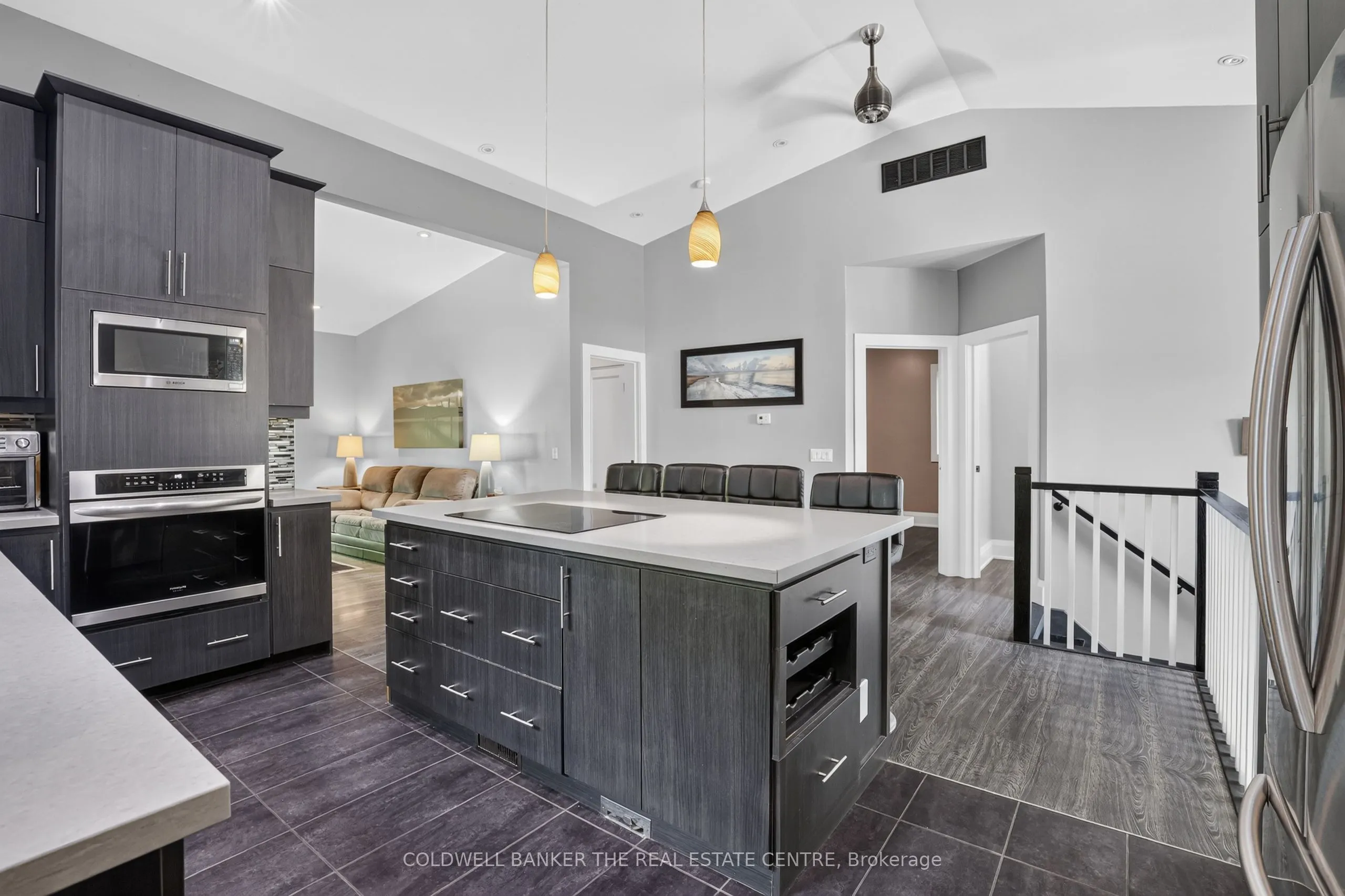 176 Pleasant Boulevard