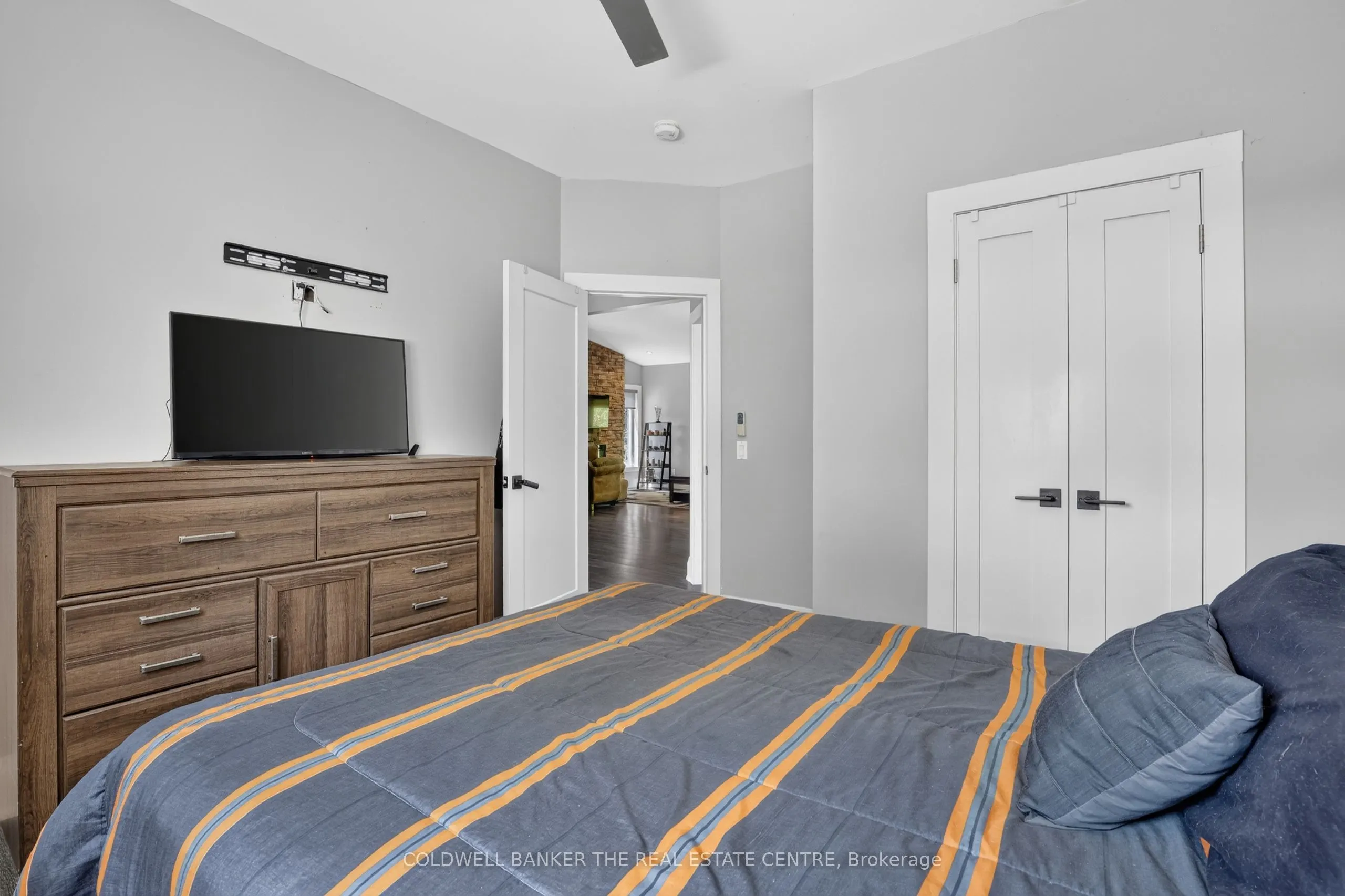 176 Pleasant Boulevard