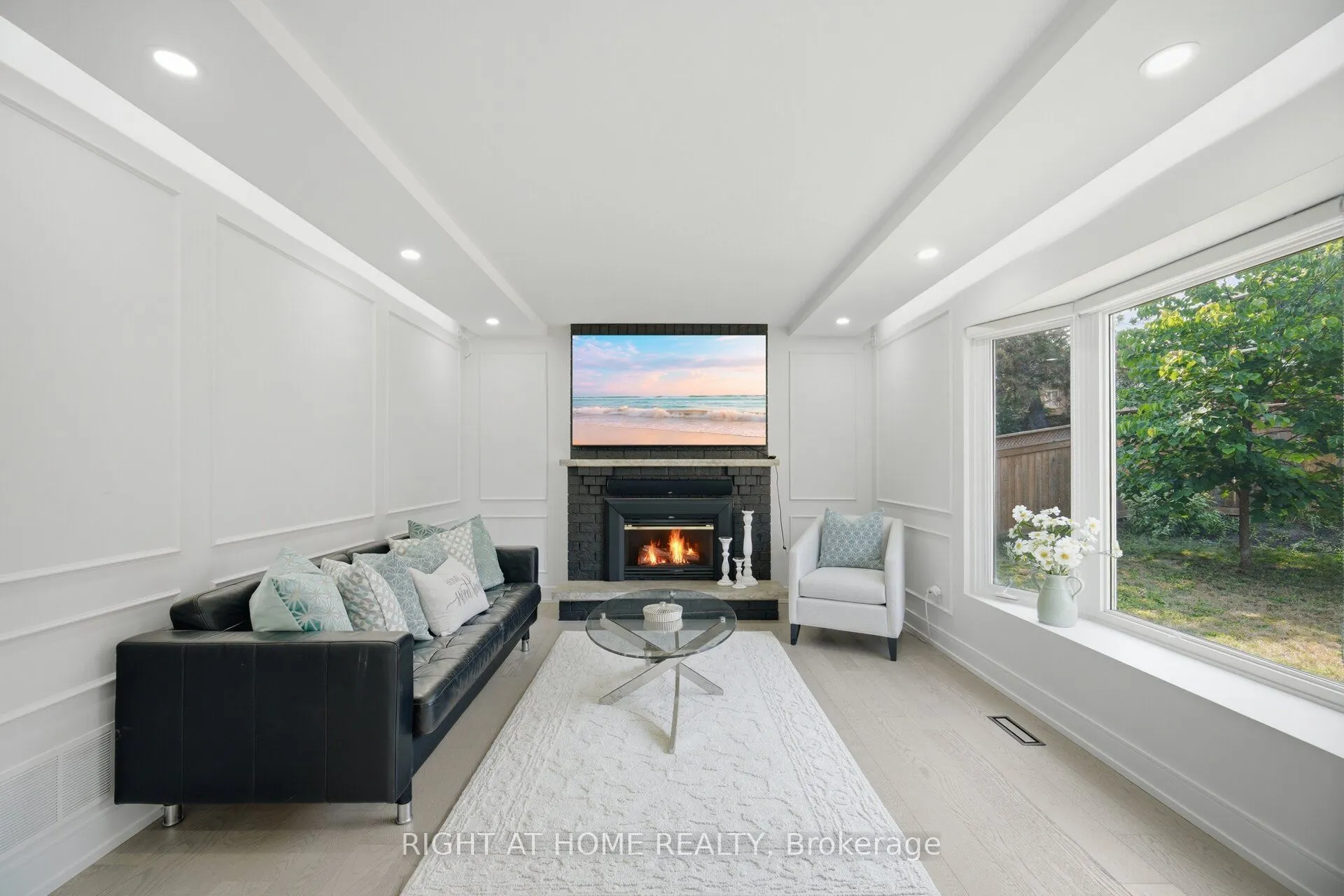 4 Simmons Crescent