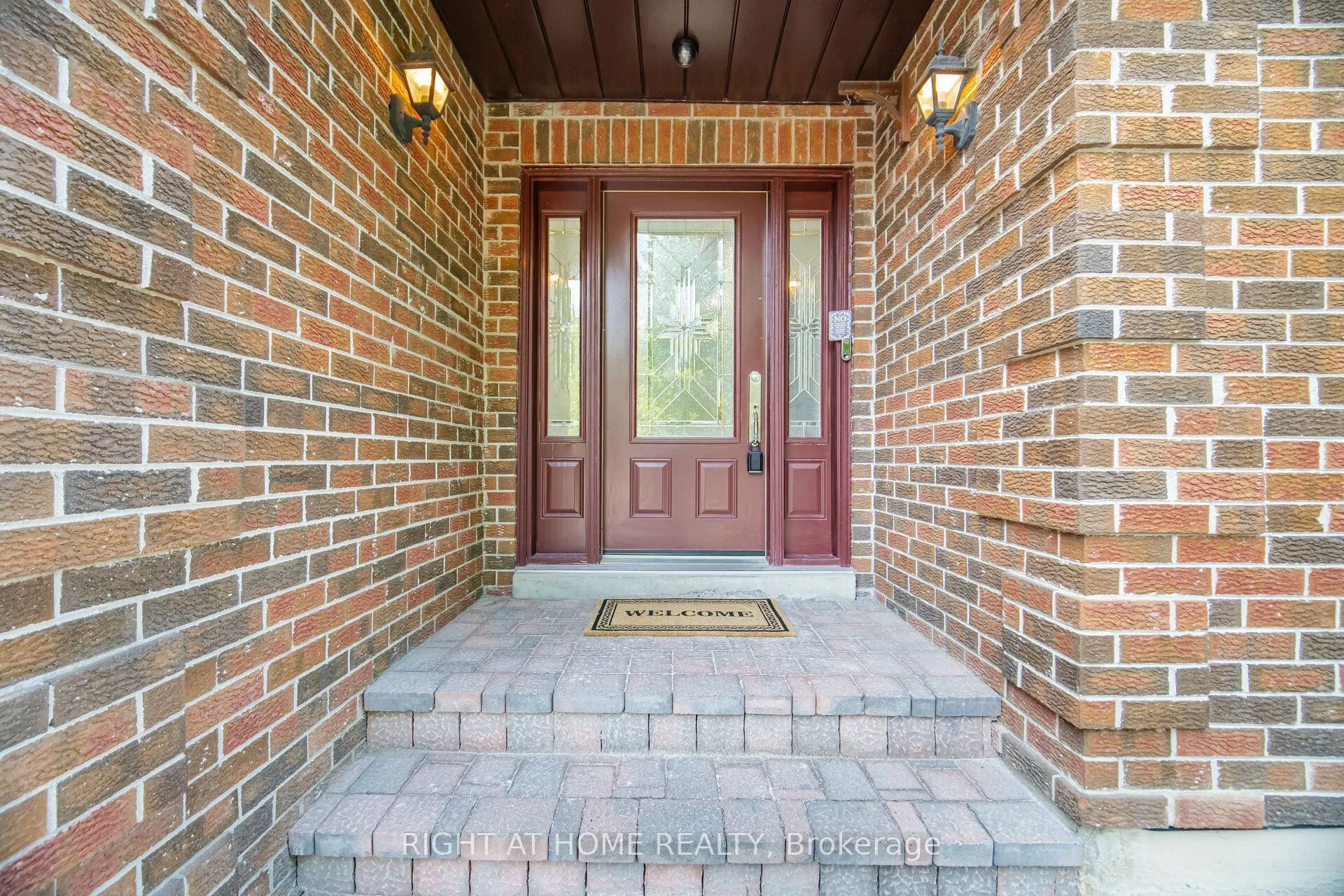 4 Simmons Crescent
