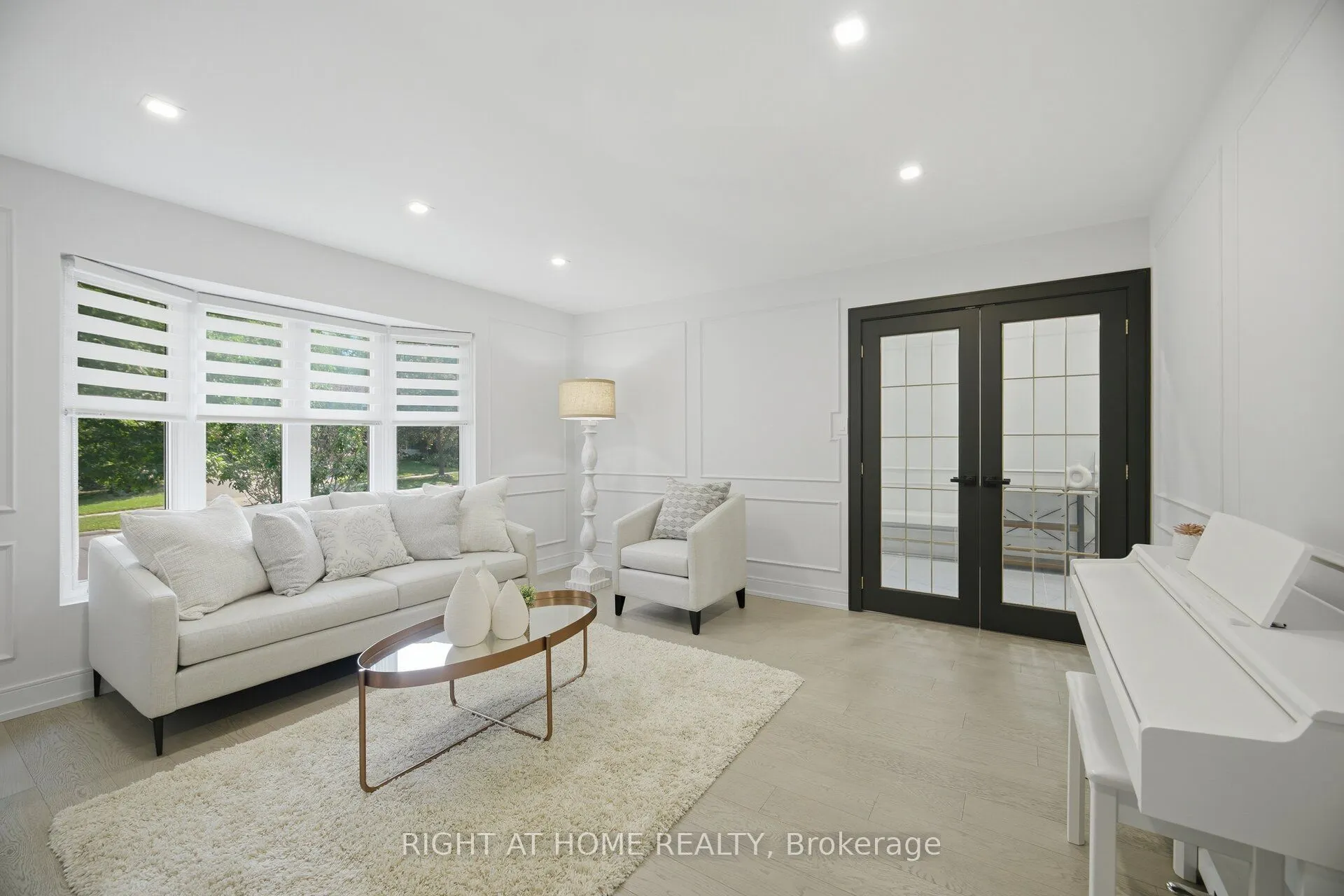 4 Simmons Crescent