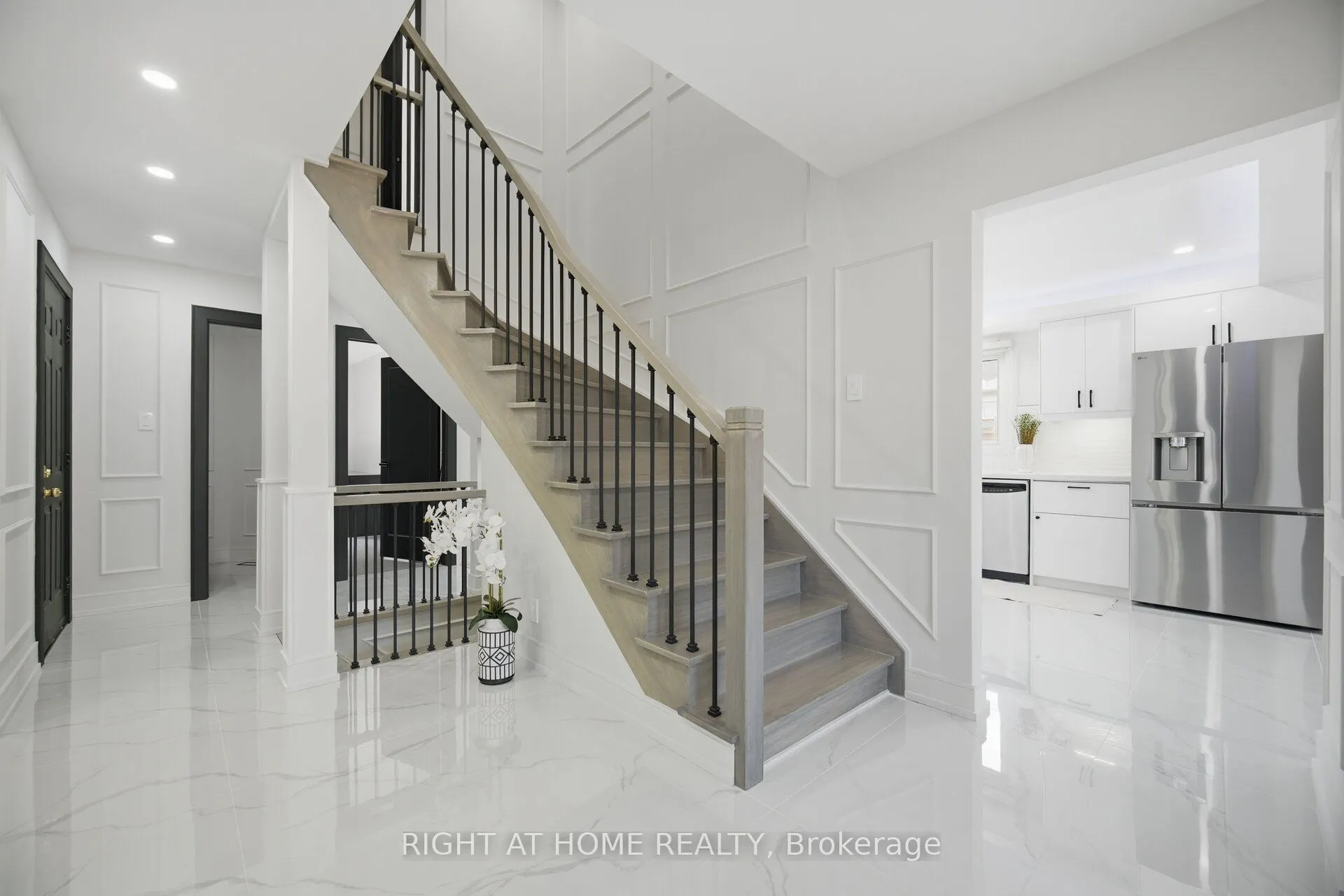 4 Simmons Crescent