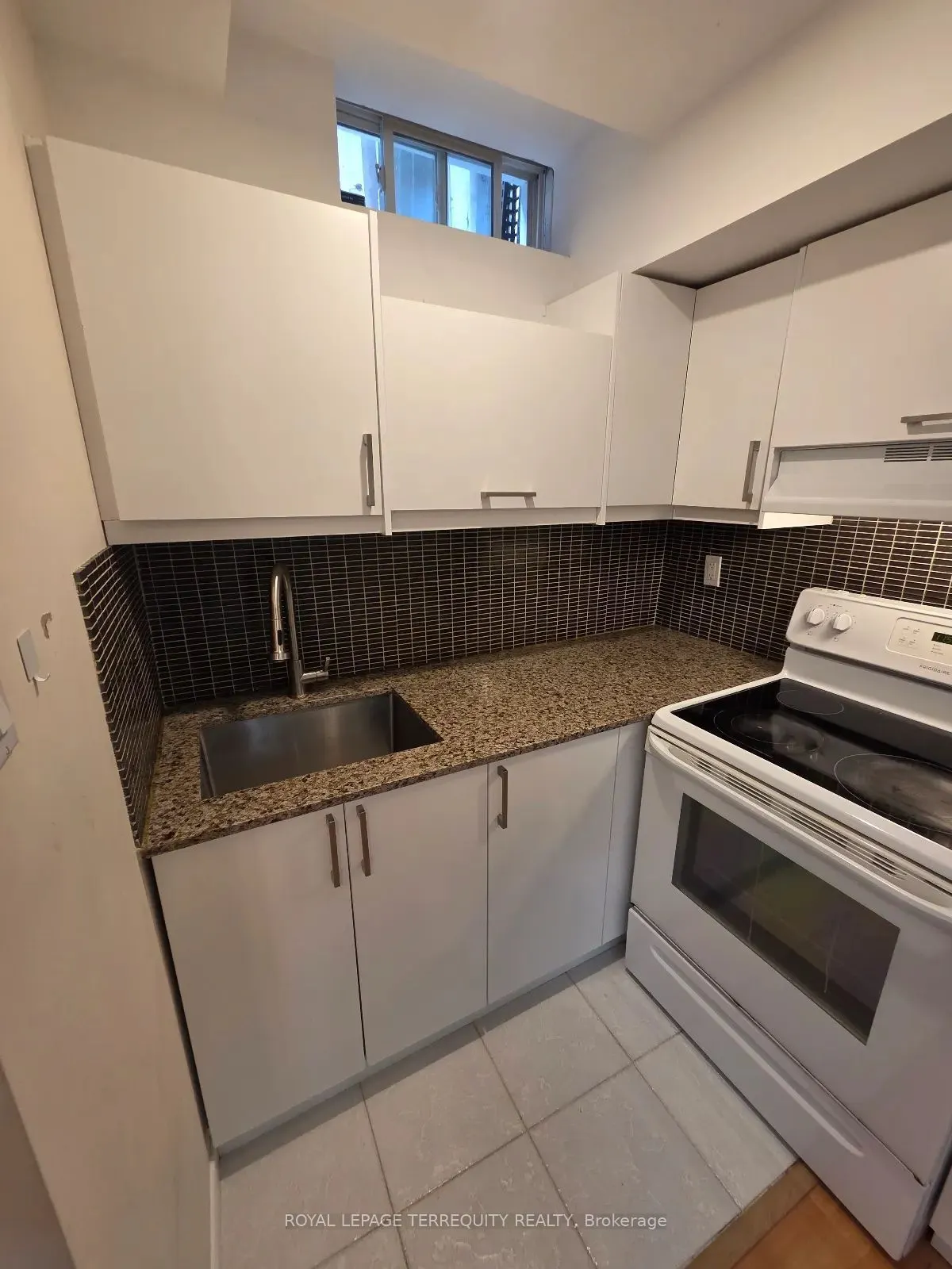 16 Royal Chapin Crescent #Bsmt