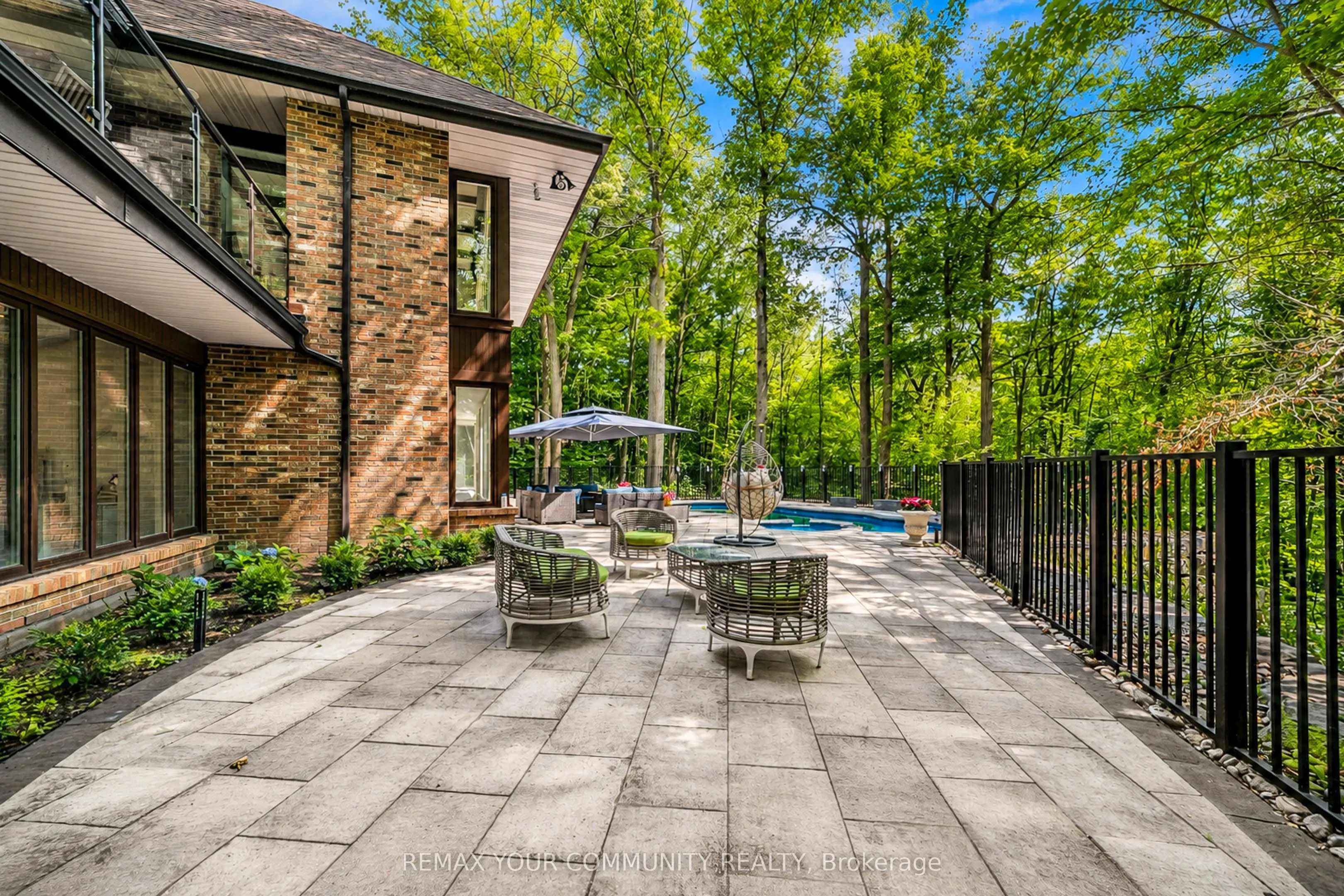 76 Trailwood Crescent