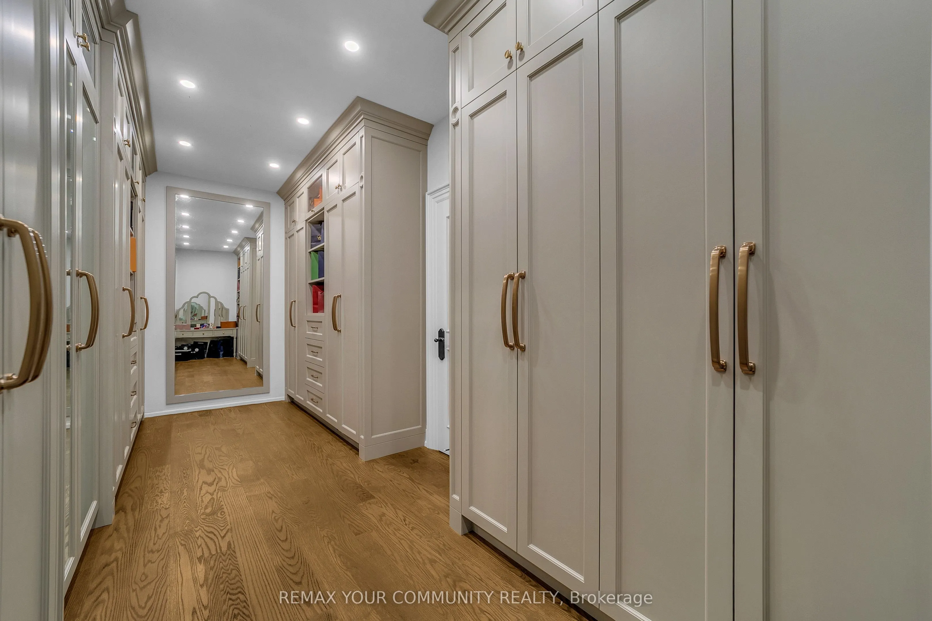 76 Trailwood Crescent