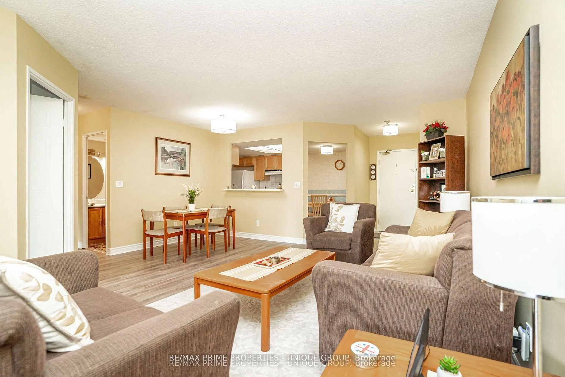 33 Weldrick Road E #209