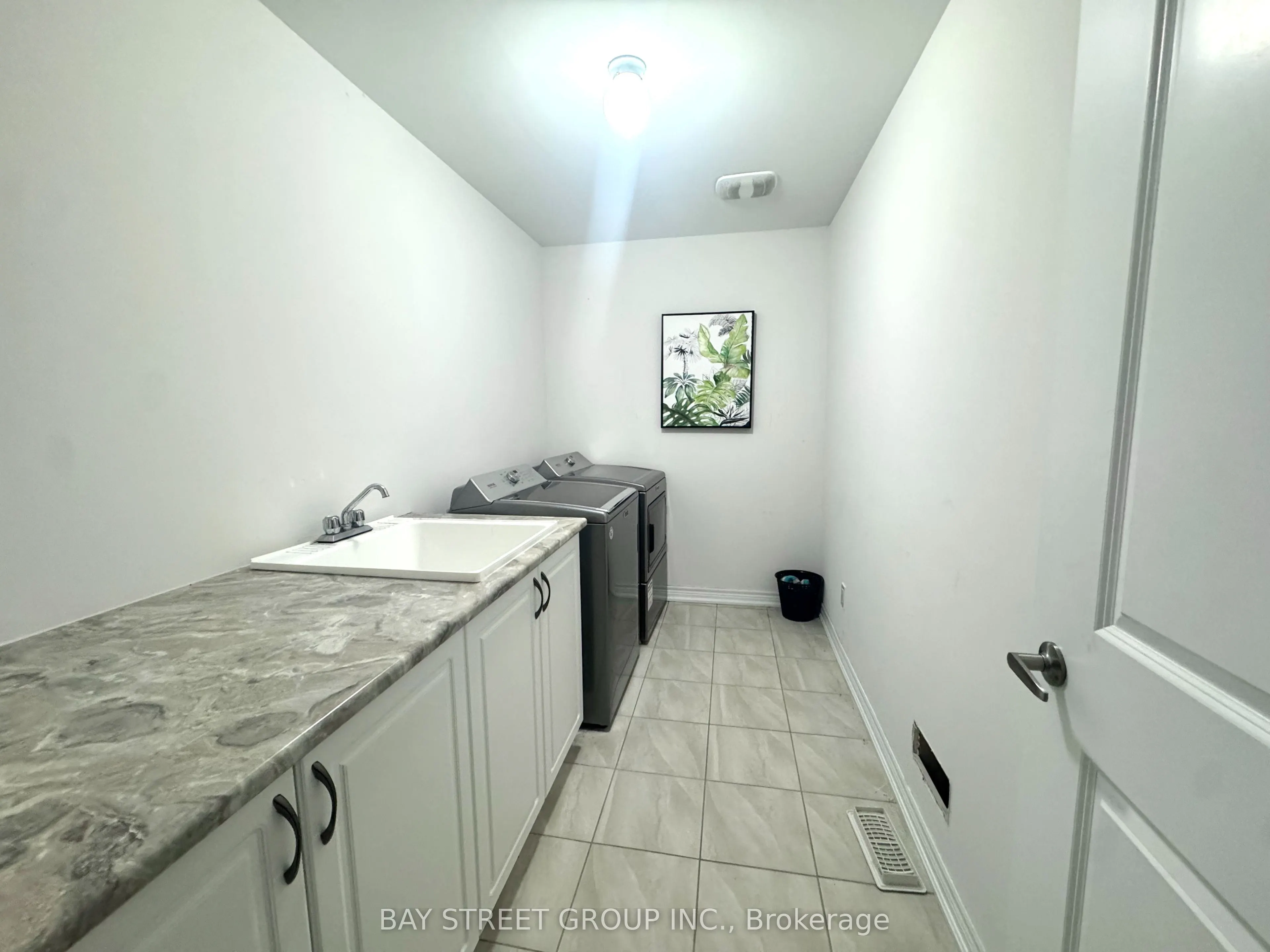 1003 Green Street