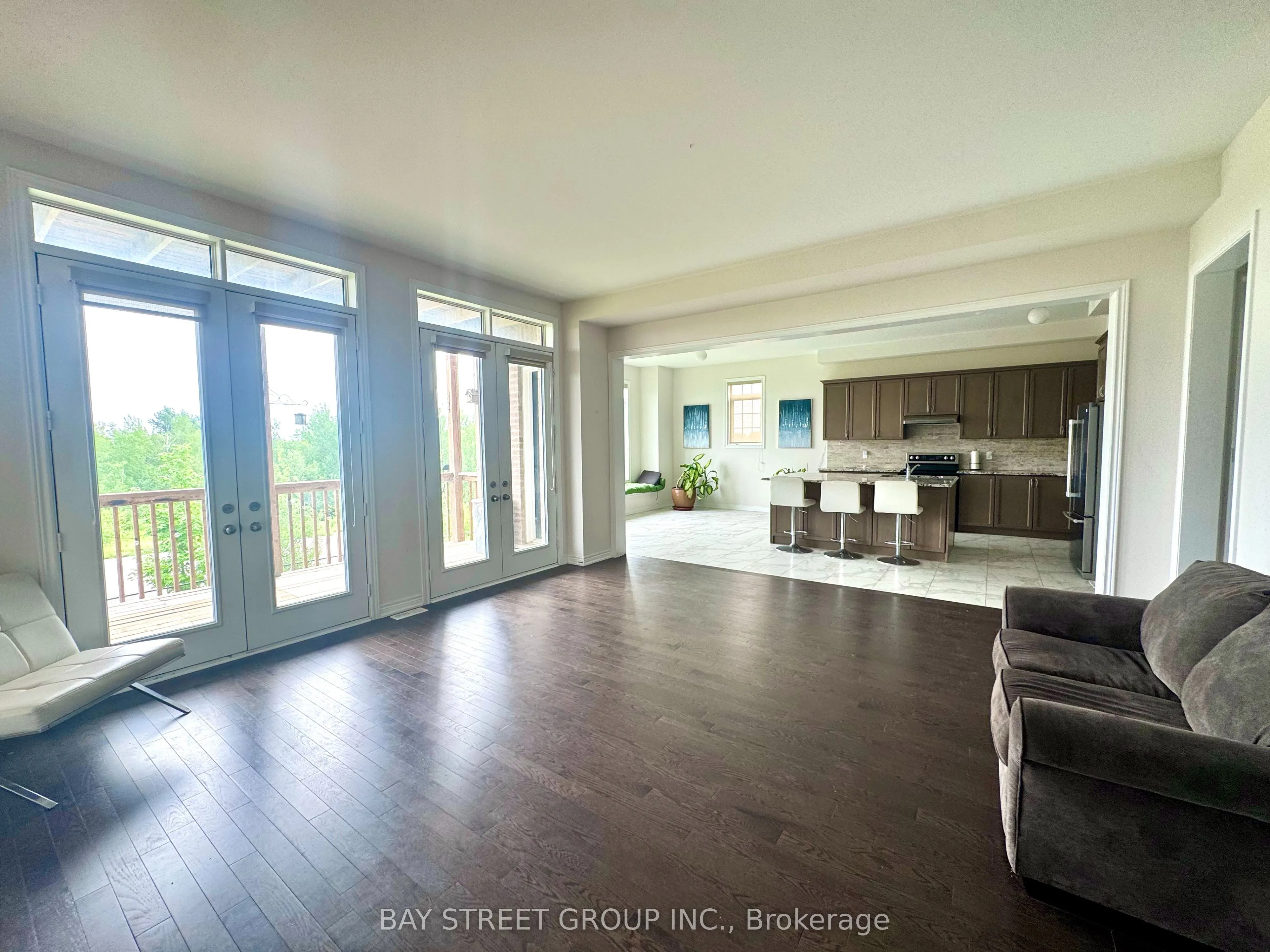 1003 Green Street