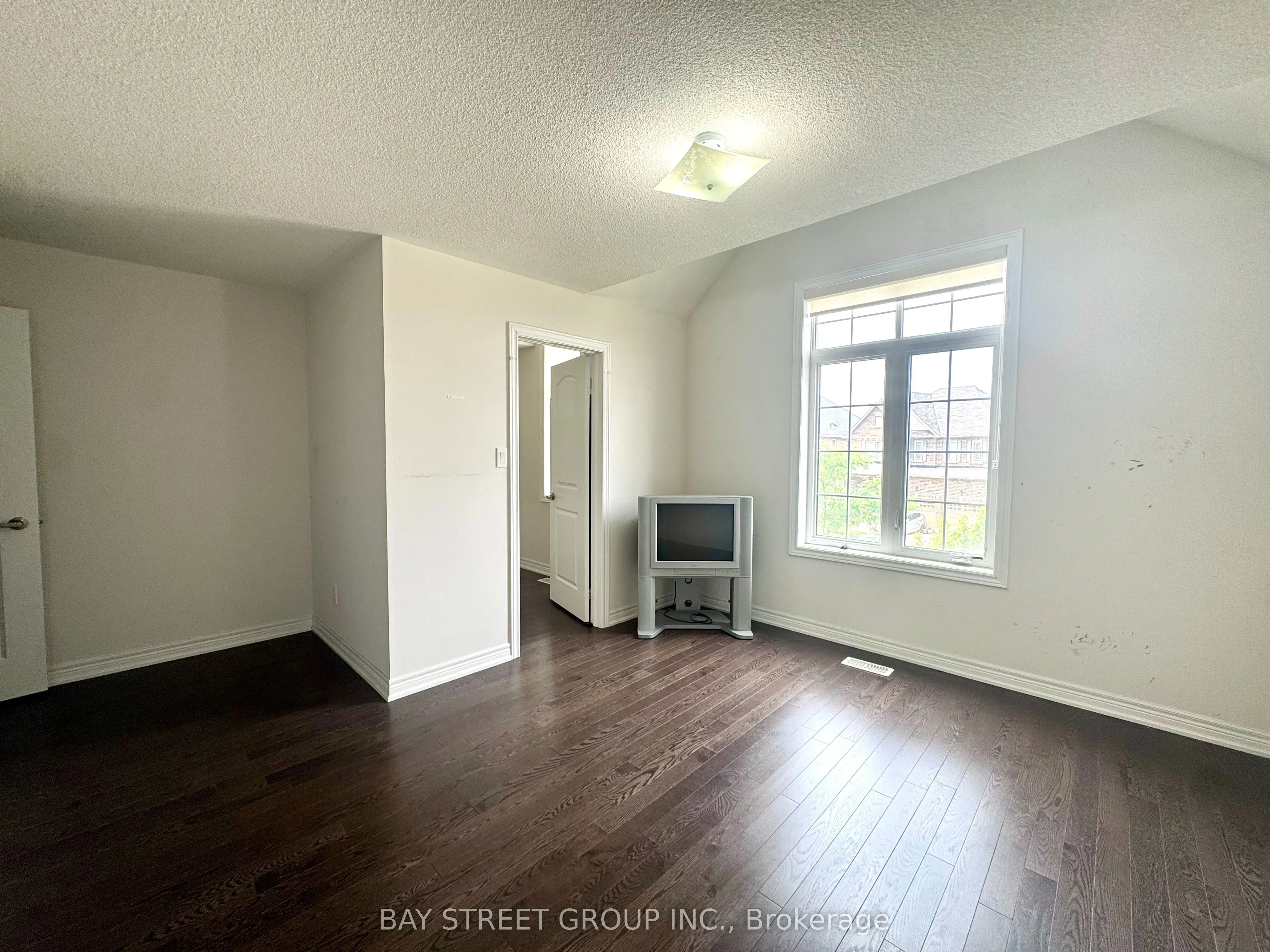 1003 Green Street