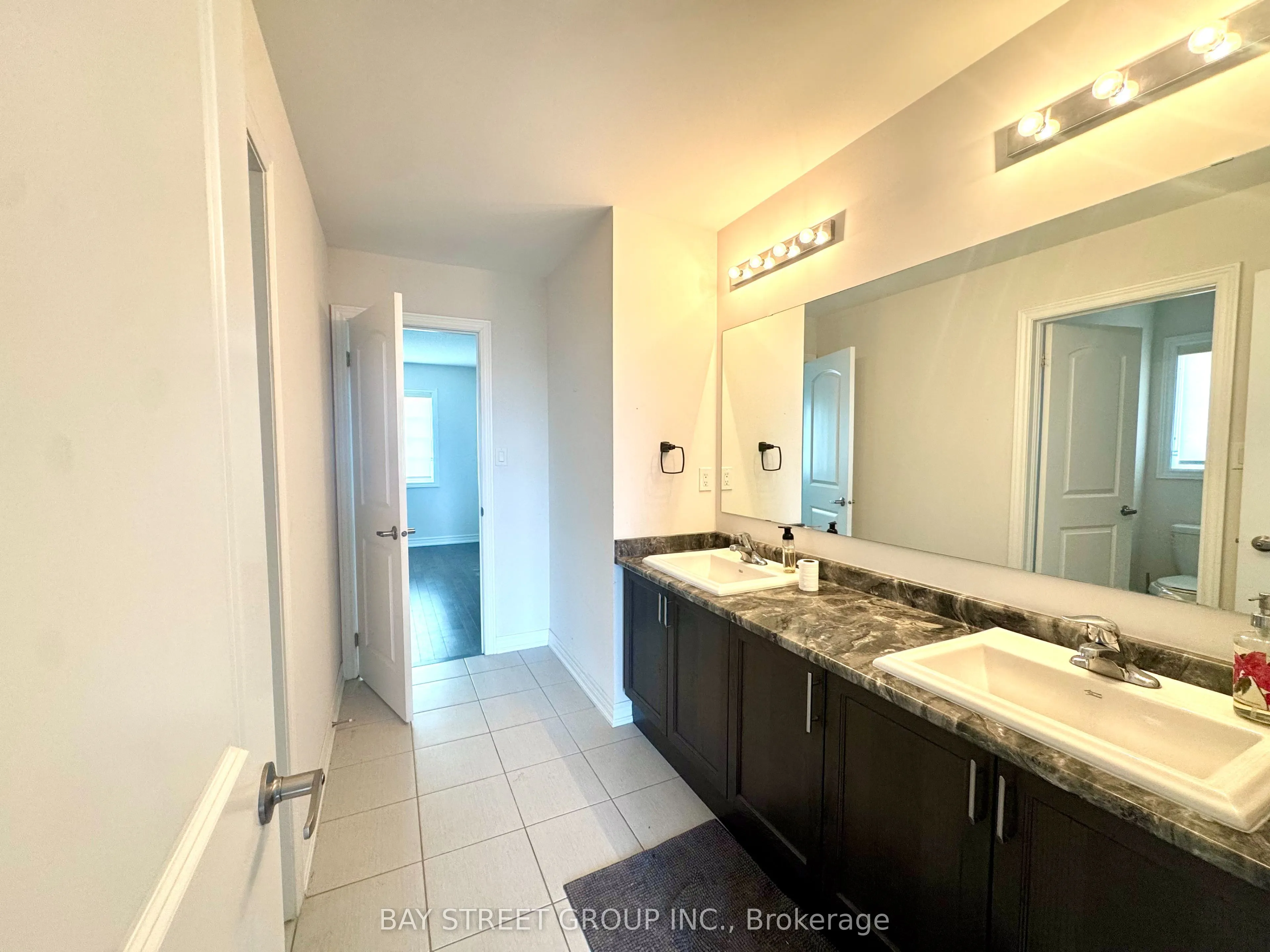 1003 Green Street