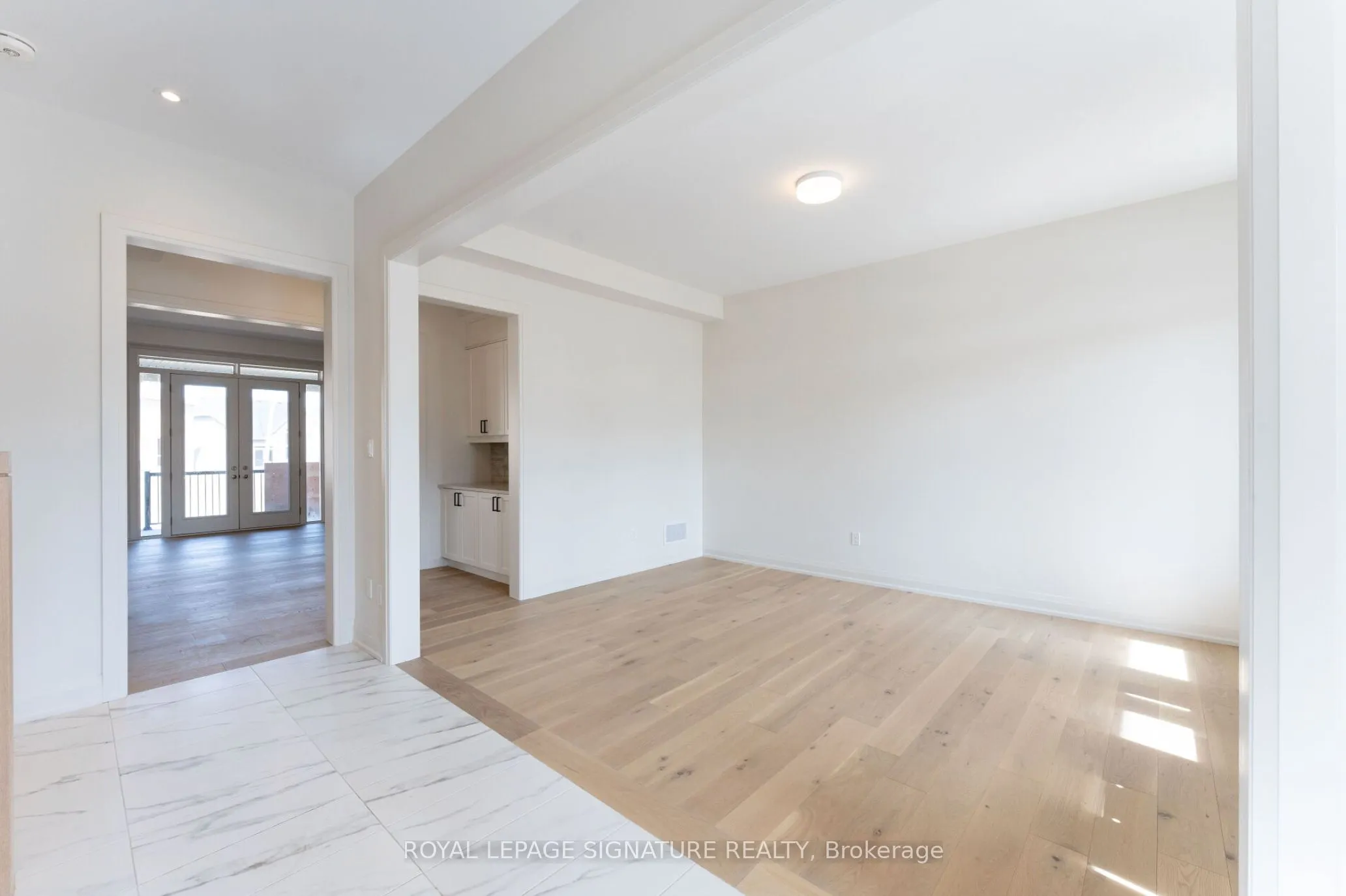8 Mayflower Gardens