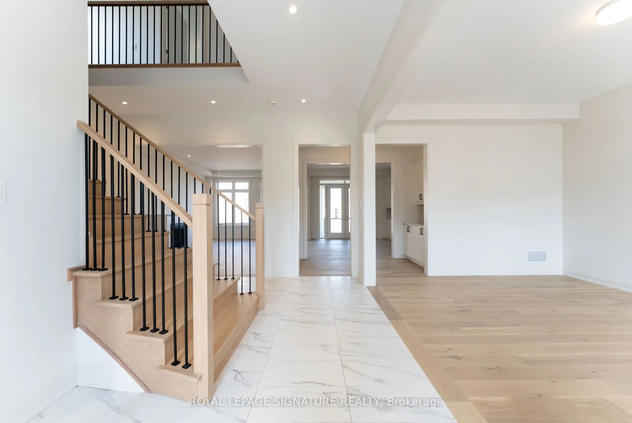 8 Mayflower Gardens