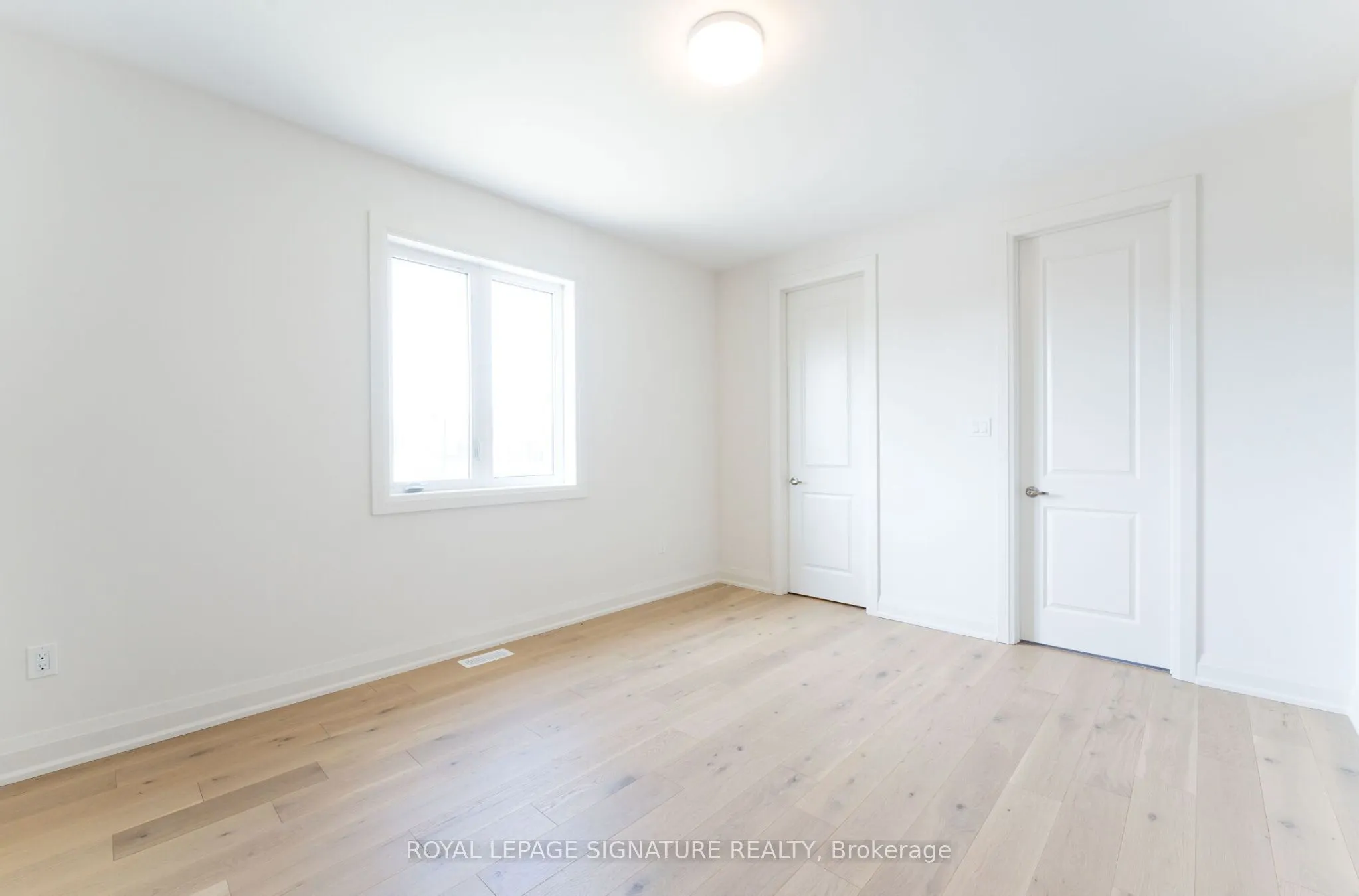 8 Mayflower Gardens