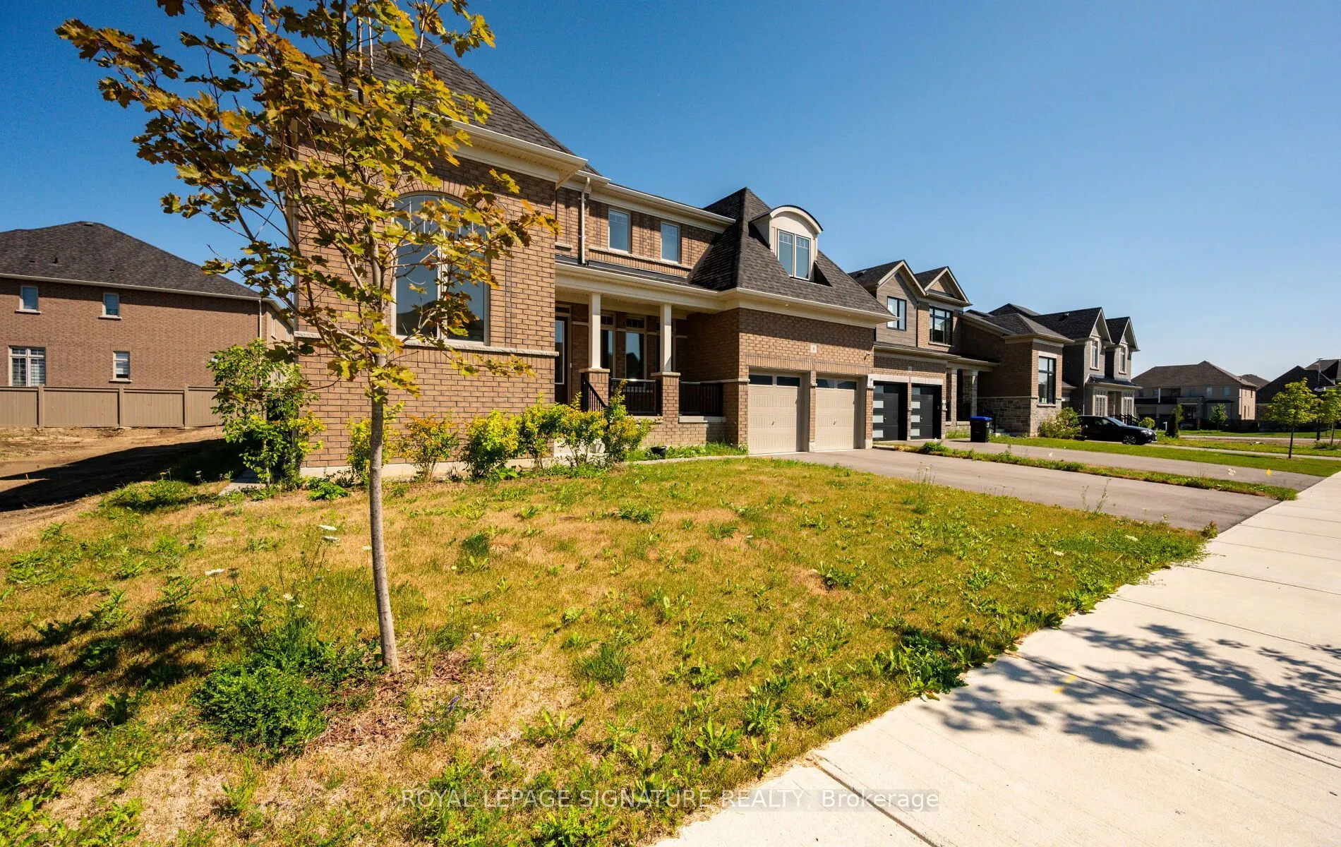 8 Mayflower Gardens