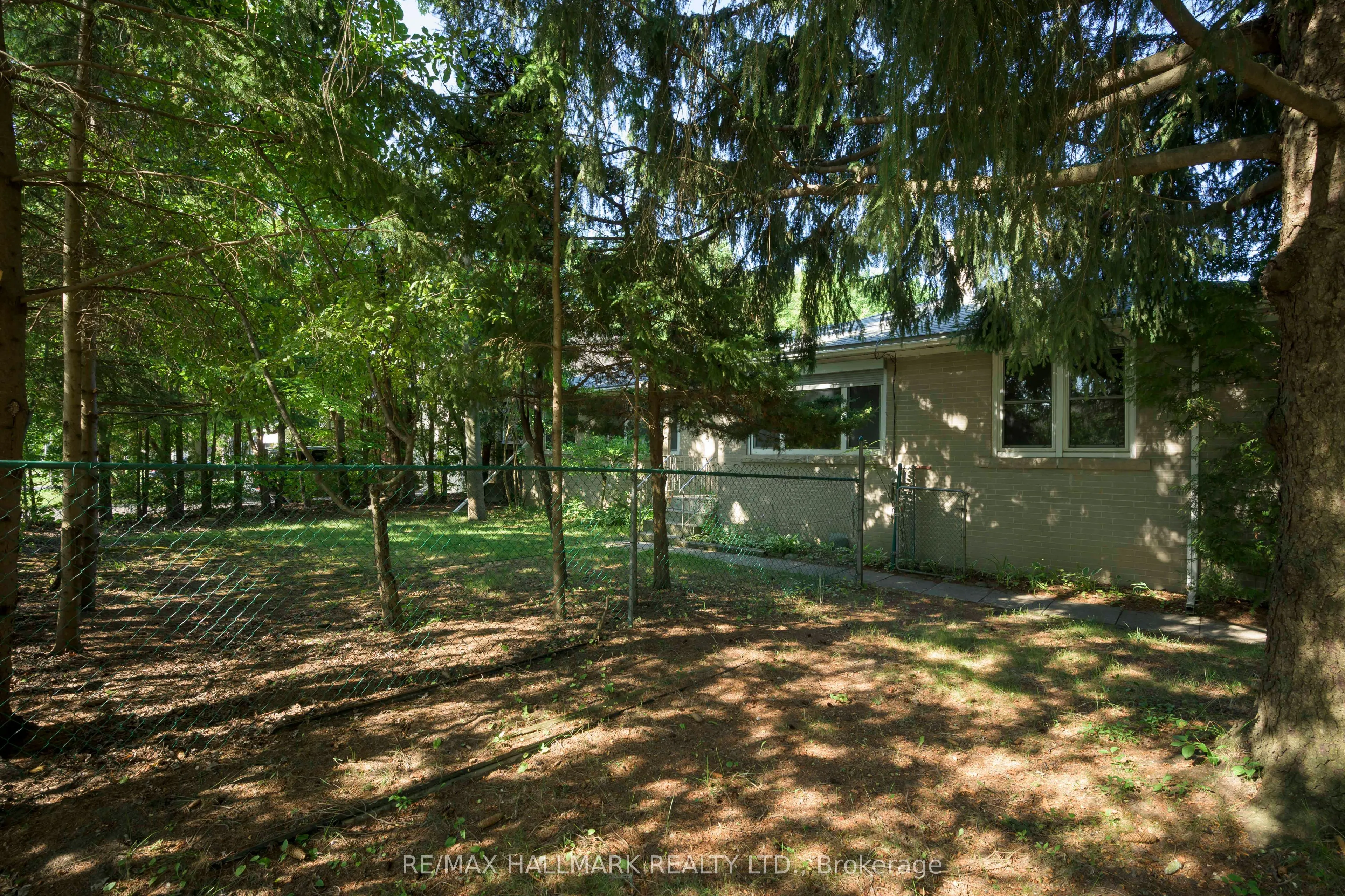4 Crestview Road