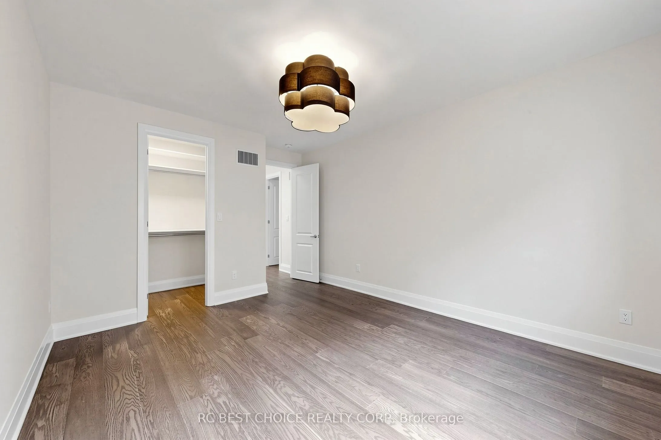10 Ridgepoint Road