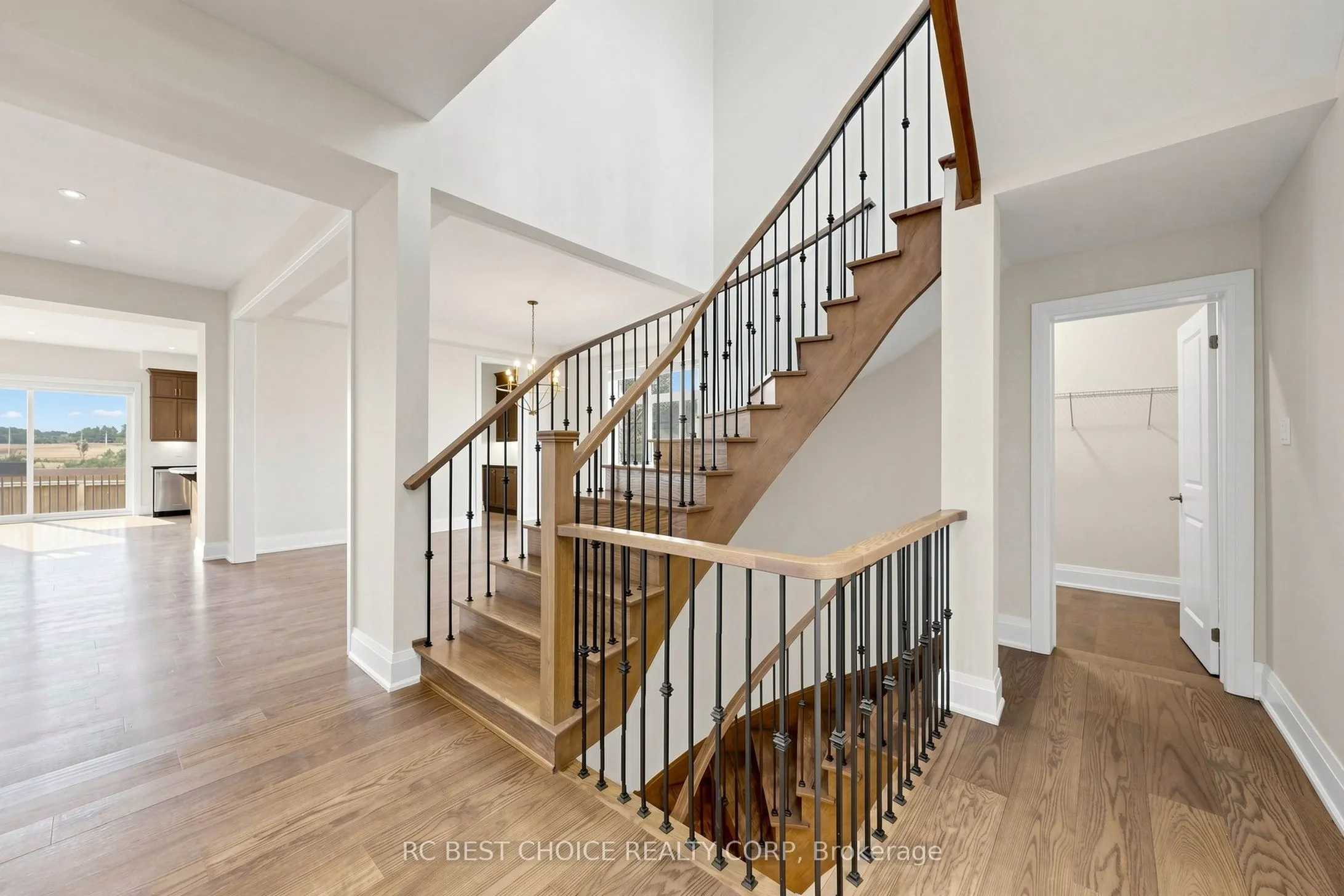 10 Ridgepoint Road
